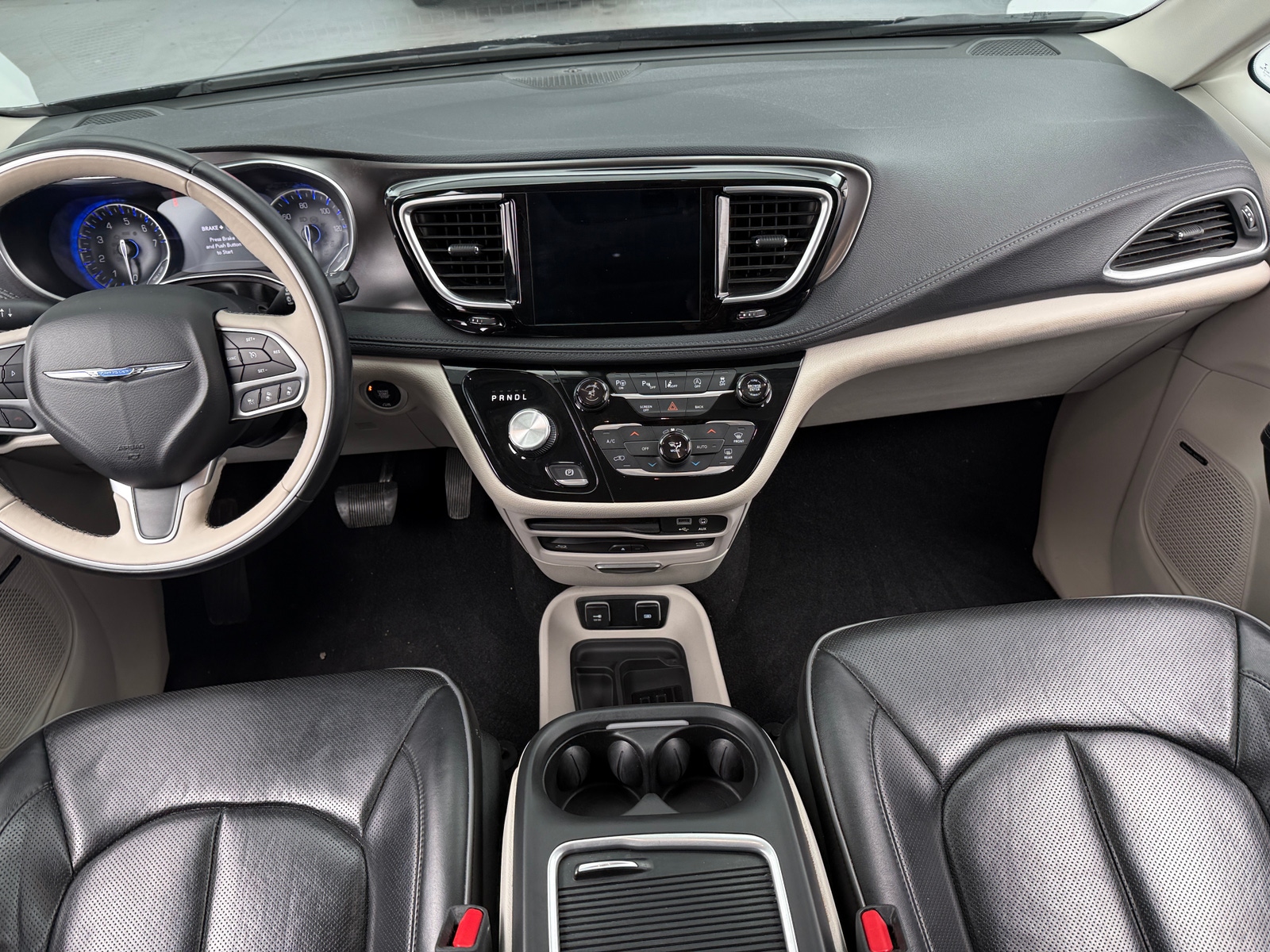 Thumbnail: 2017 Chrysler Pacifica - 2