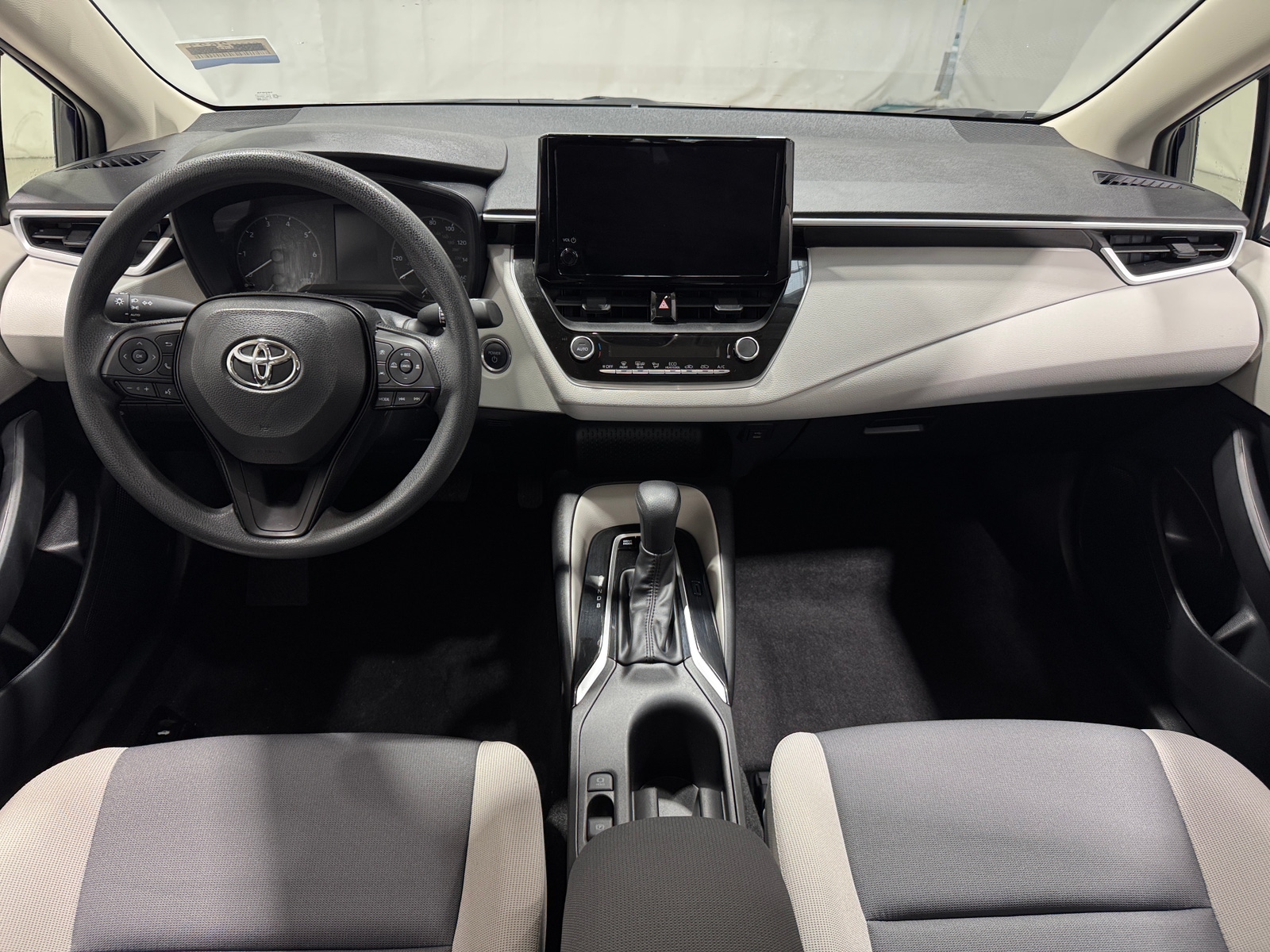 Thumbnail: 2024 Toyota Corolla - 3