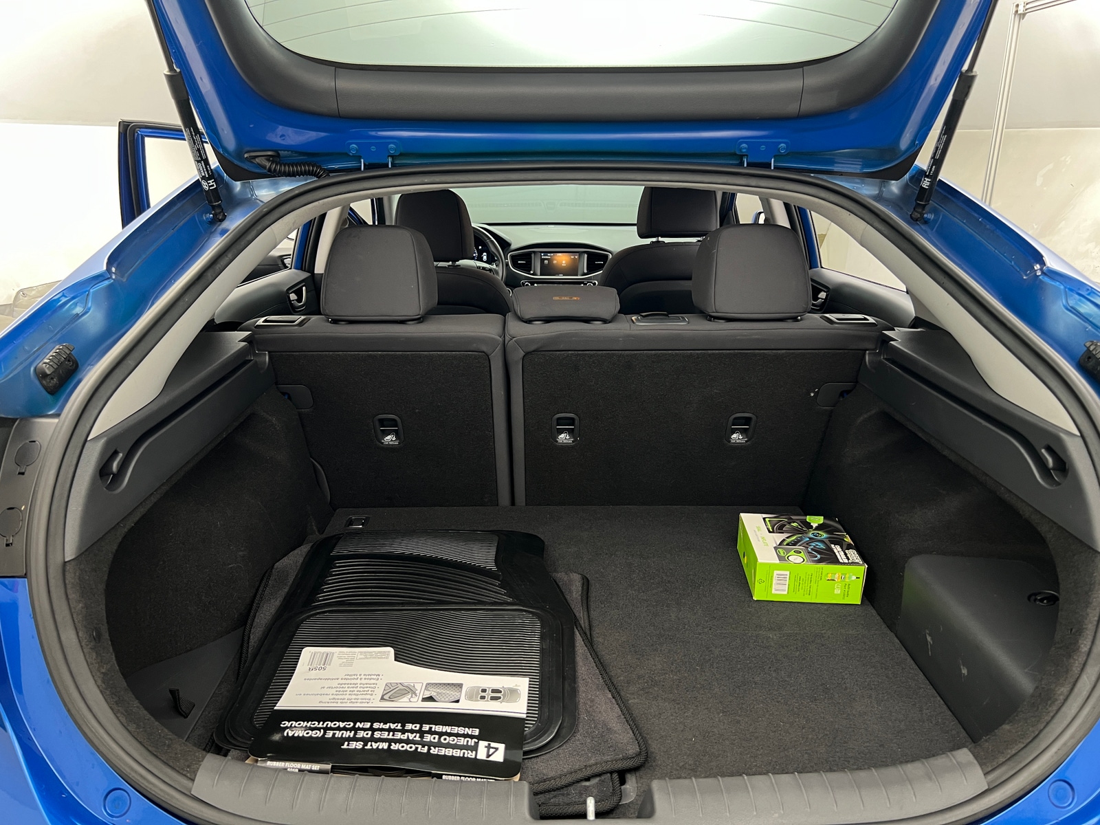 Thumbnail: 2018 Hyundai Ioniq - 7