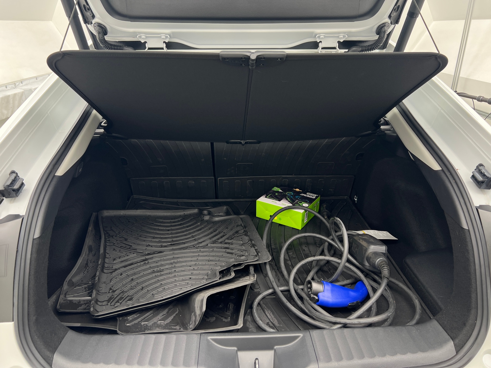 Thumbnail: 2025 Toyota Prius - 6