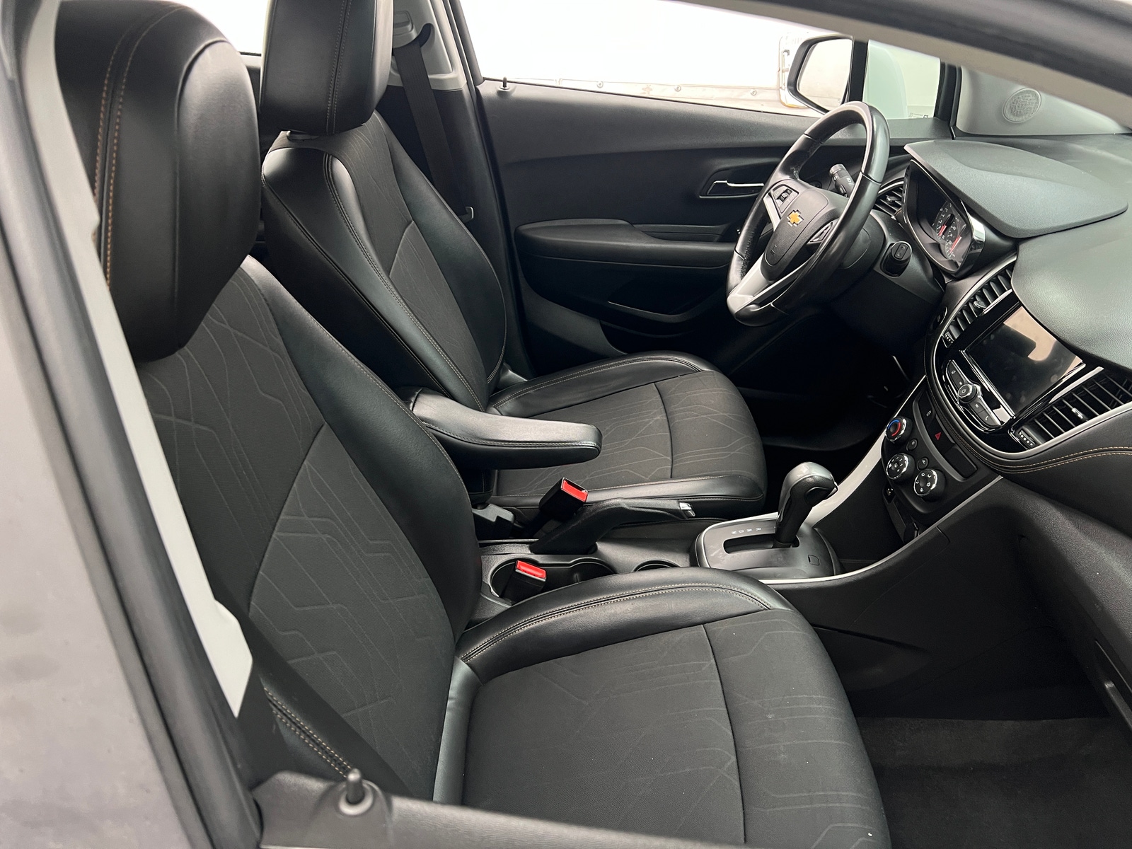 Thumbnail: 2019 Chevrolet Trax - 2