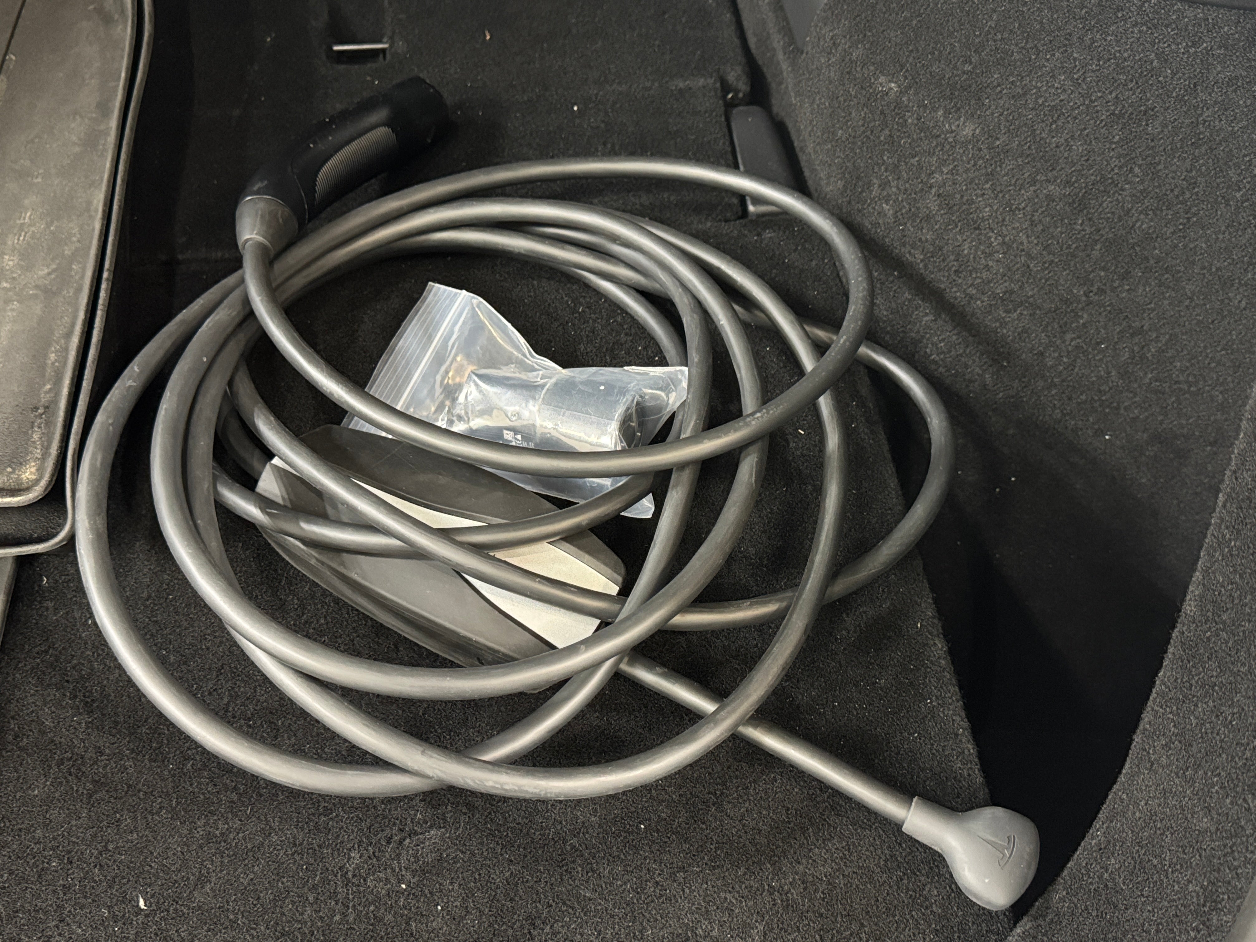 Used 2024 Tesla Model Y Long Range with VIN 7SAYGAEE6RF211620 for sale in Oak Creek, WI