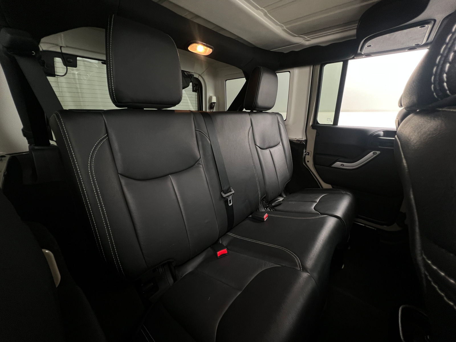 Thumbnail: 2017 Jeep Wrangler - 5