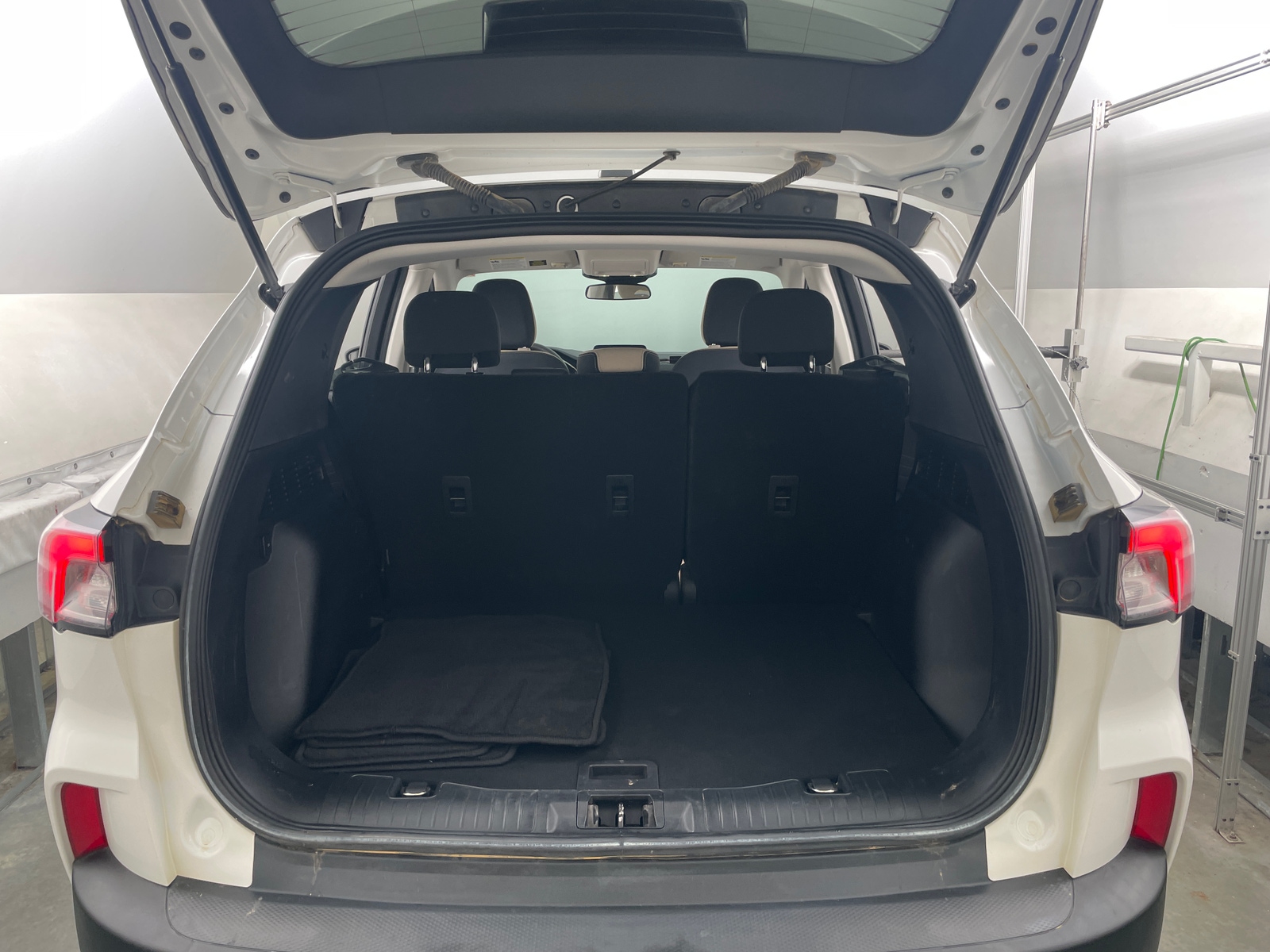 Thumbnail: 2022 Ford Escape - 7