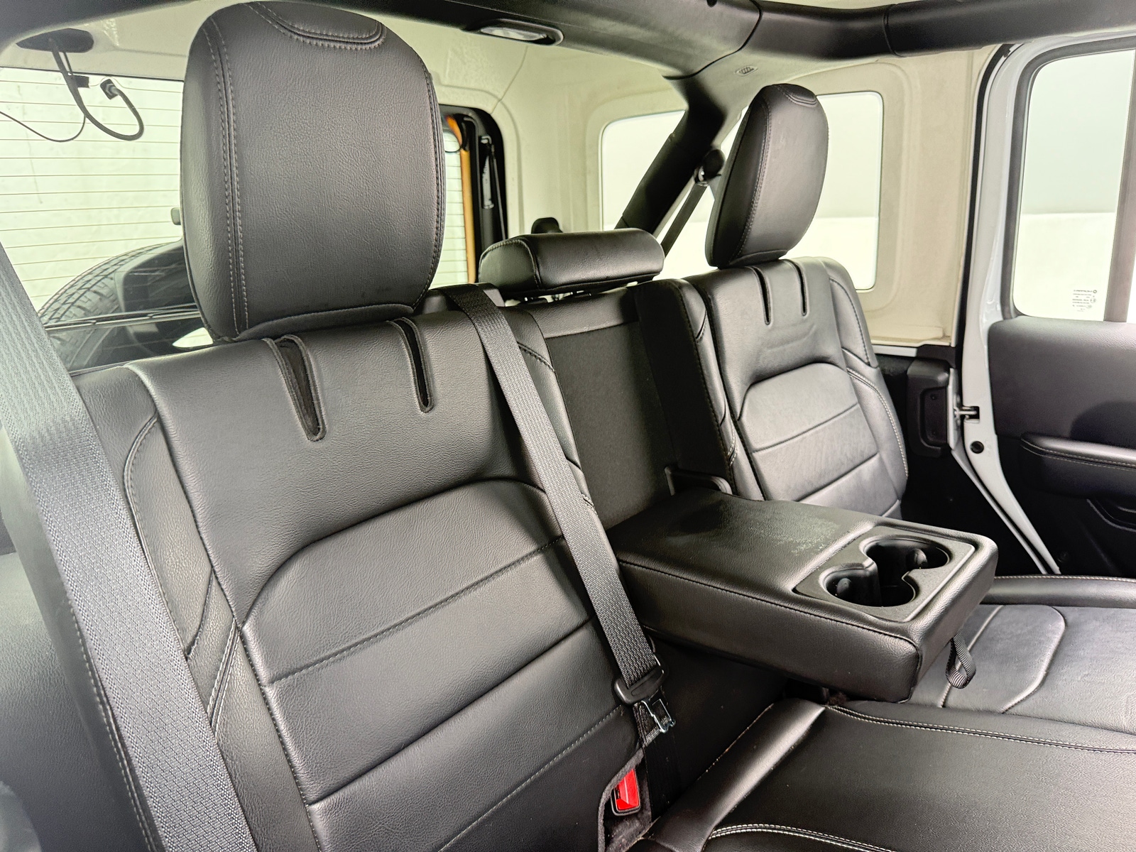 Thumbnail: 2022 Jeep Wrangler - 5