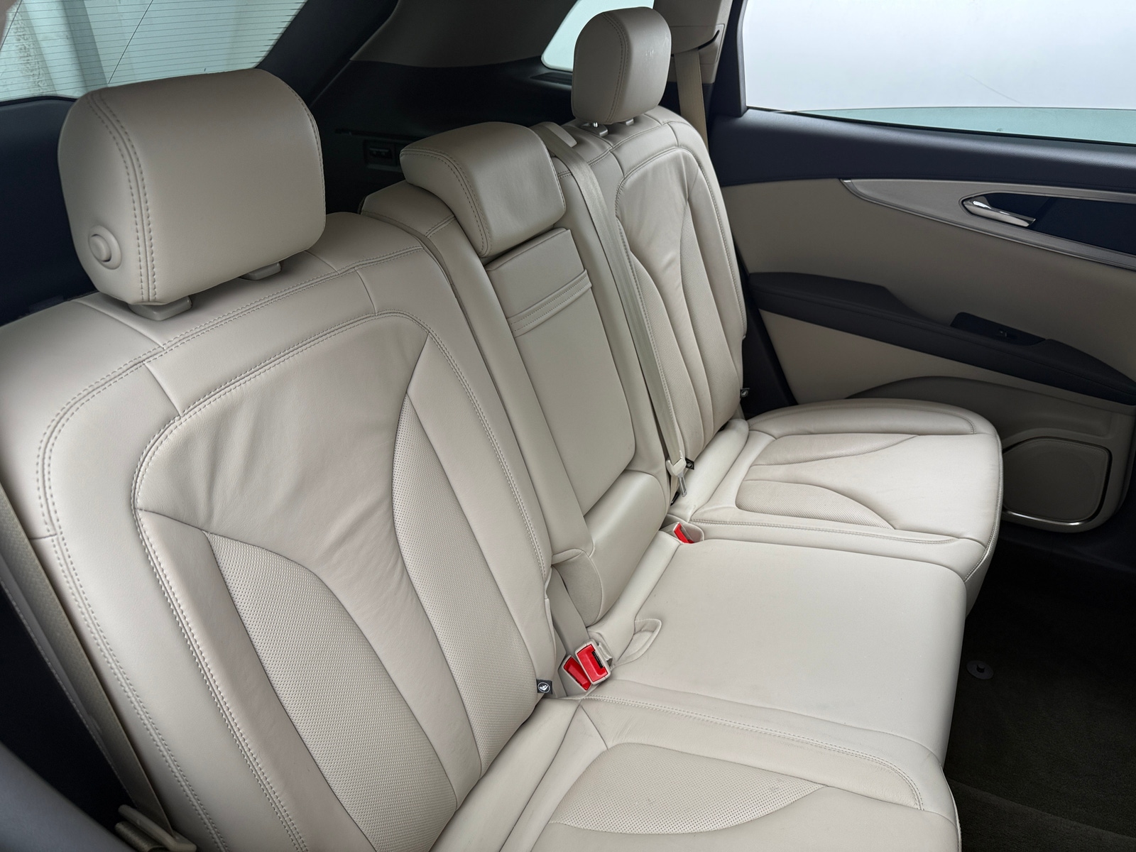 Thumbnail: 2020 Lincoln Nautilus - 5