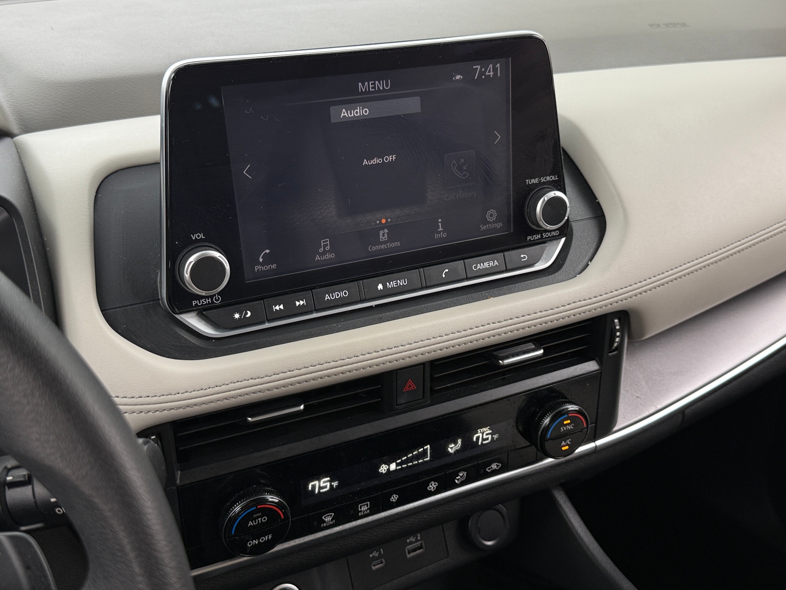 Thumbnail: 2023 Nissan Rogue - 4