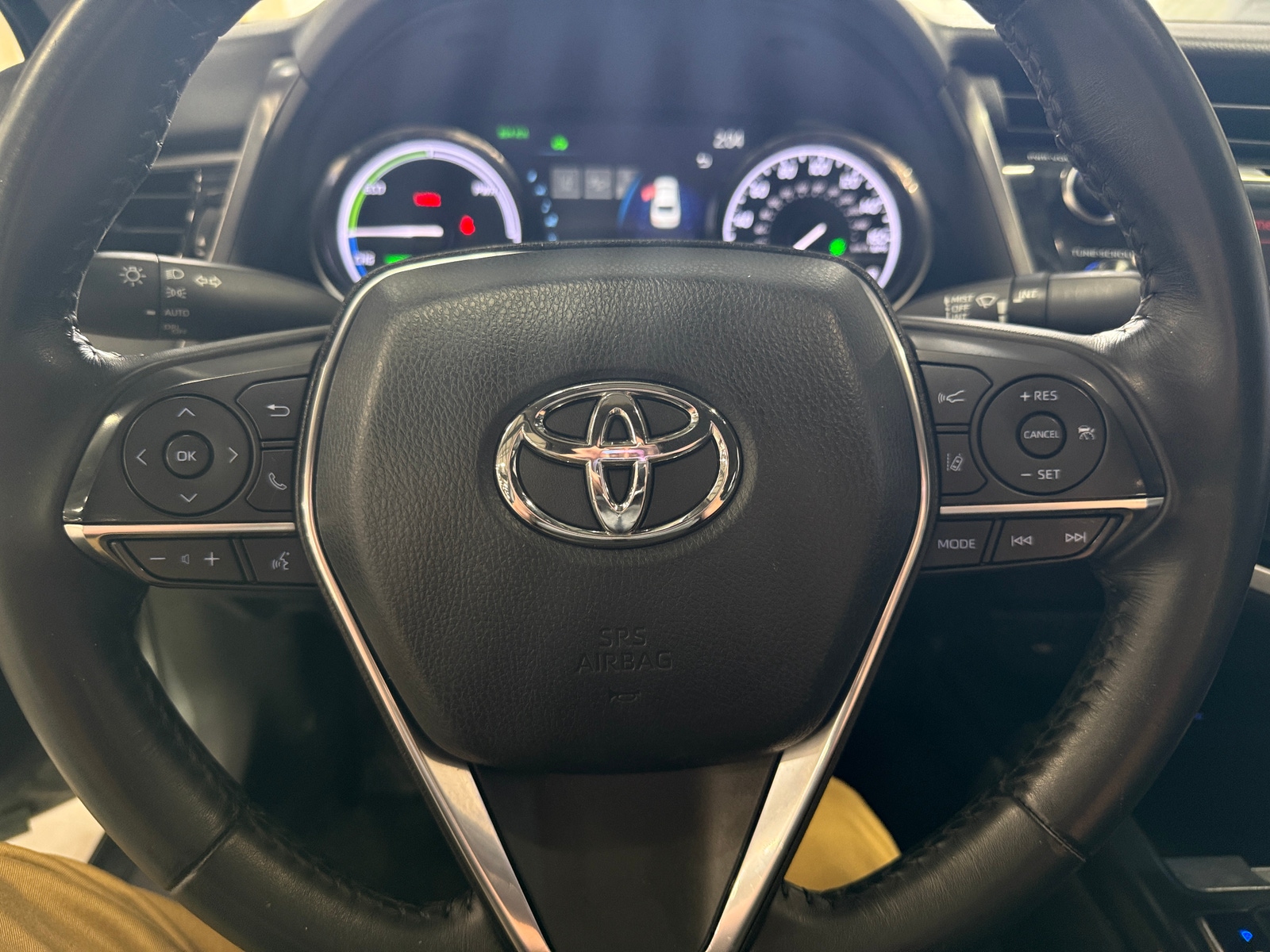 Thumbnail: 2020 Toyota Camry - 4