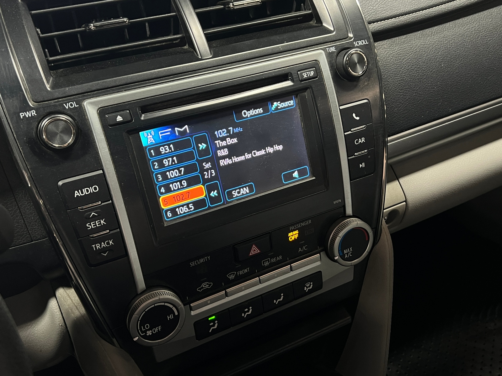 Thumbnail: 2014 Toyota Camry - 4