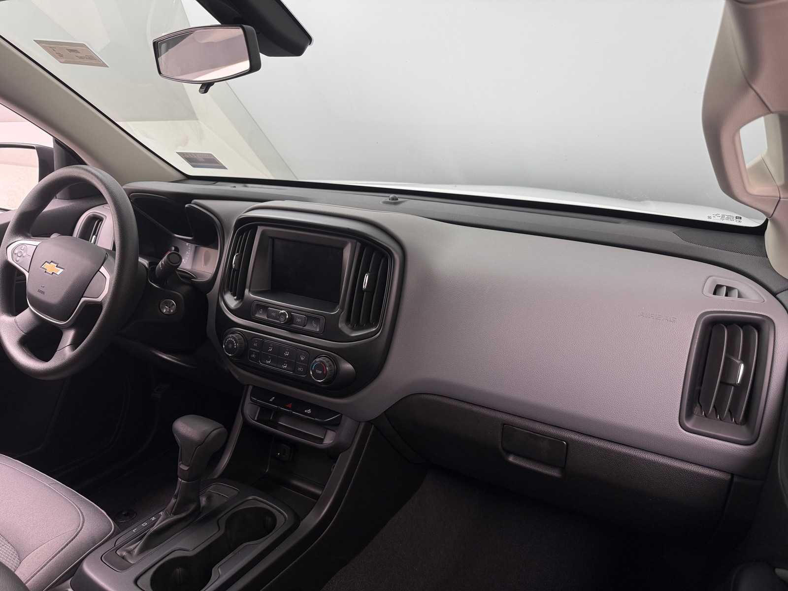 Thumbnail: 2020 Chevrolet Colorado - 3