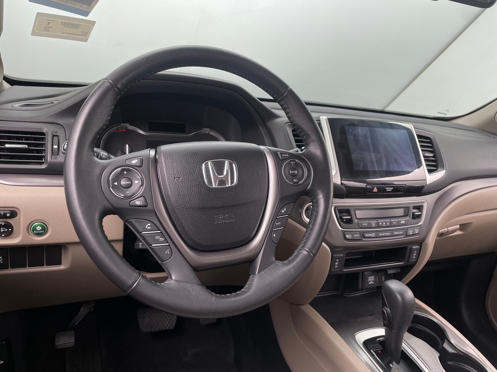 Thumbnail: 2017 Honda Pilot - 4