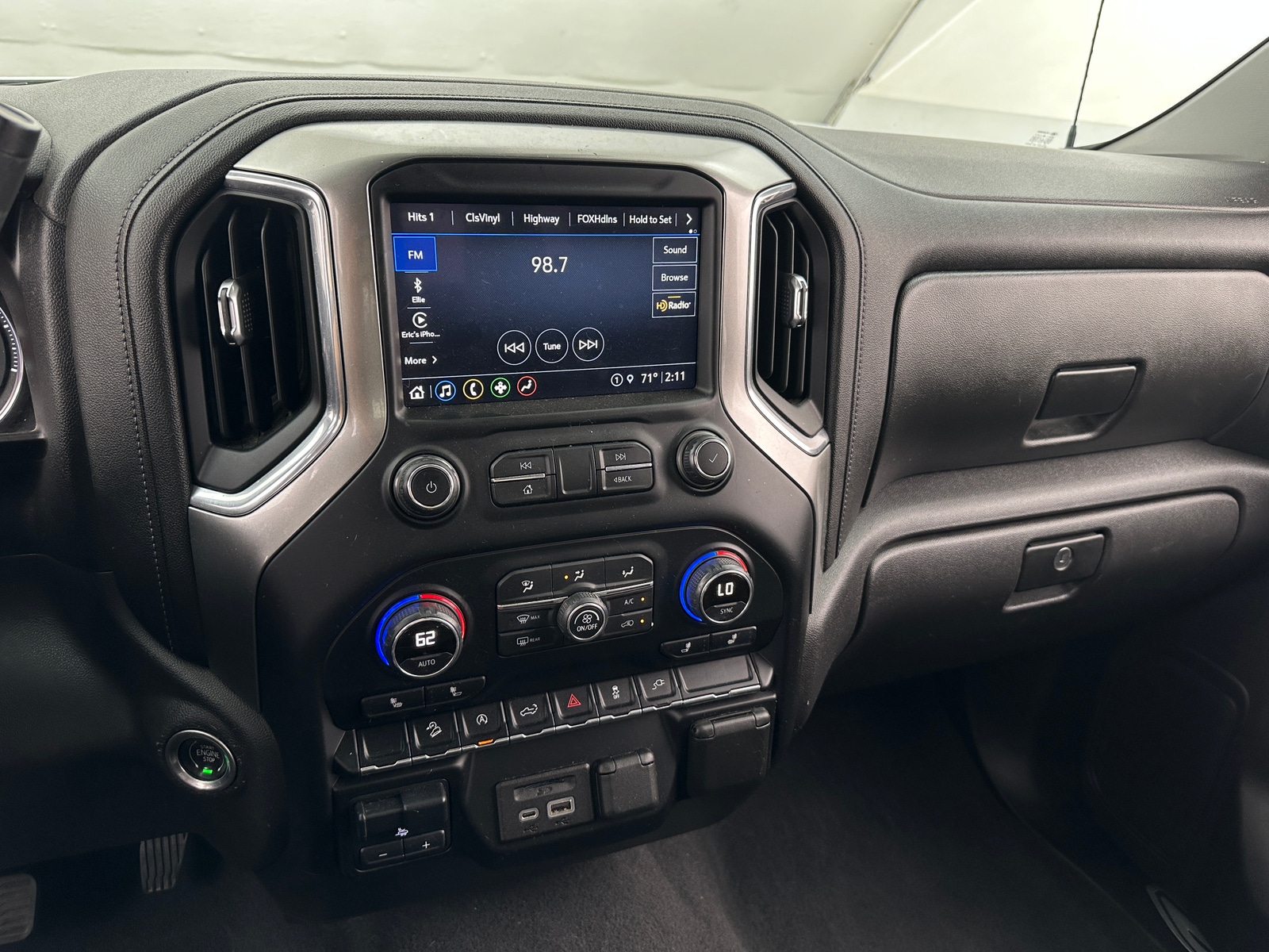 Thumbnail: 2021 Chevrolet Silverado 1500 - 4