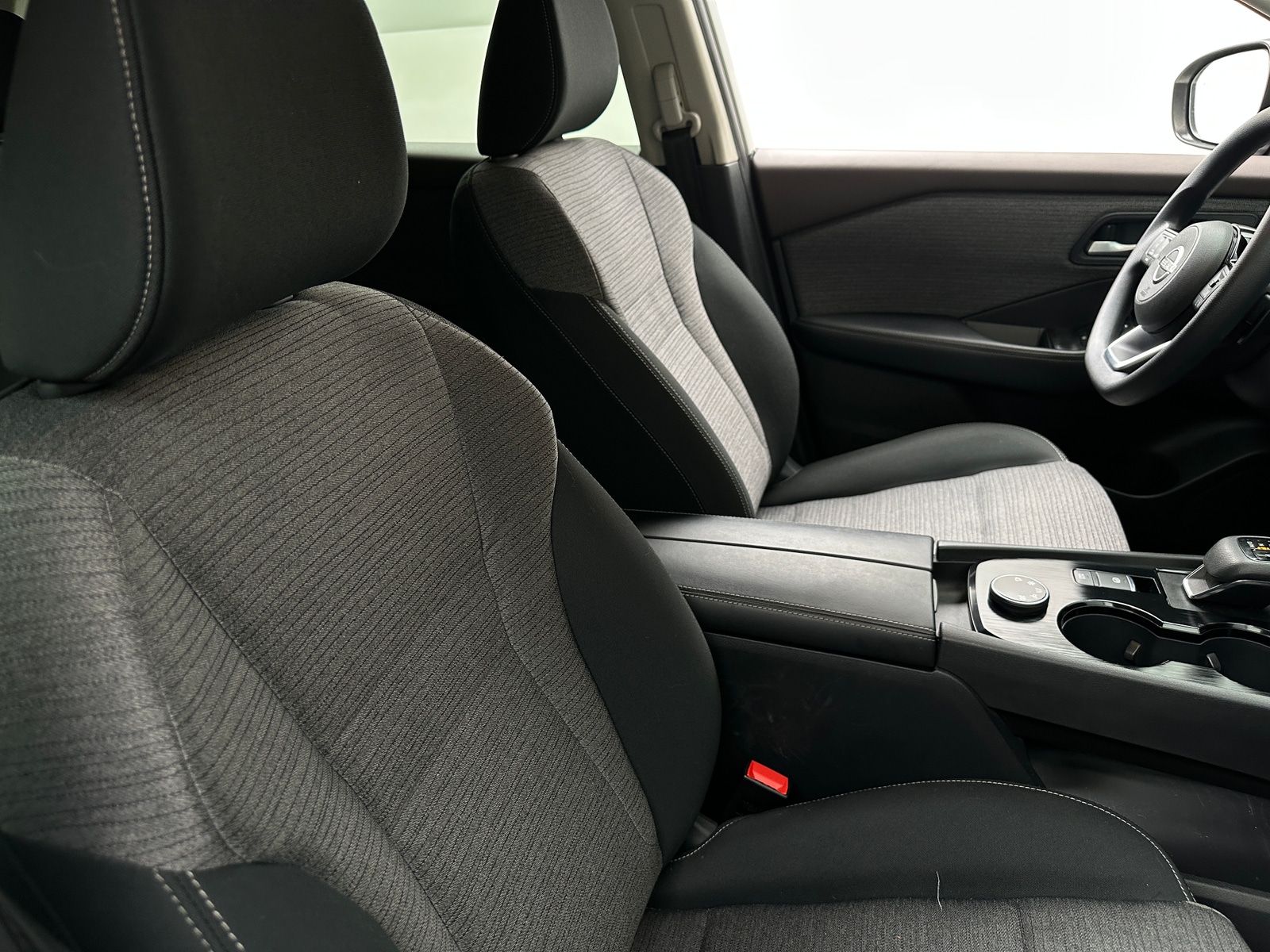 Thumbnail: 2023 Nissan Rogue - 2