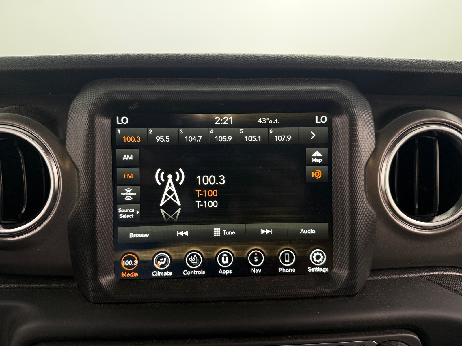 Thumbnail: 2023 Jeep Wrangler - 4