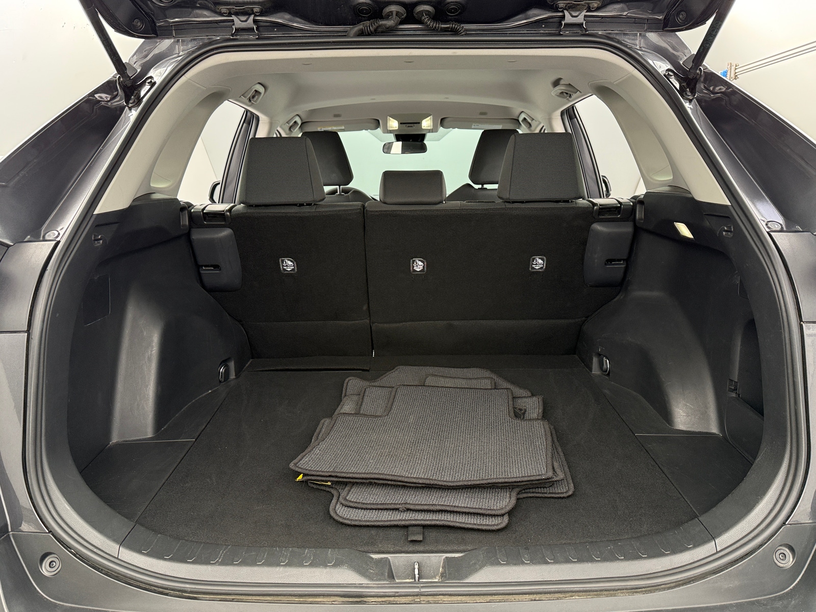 Thumbnail: 2025 Toyota RAV4 - 7