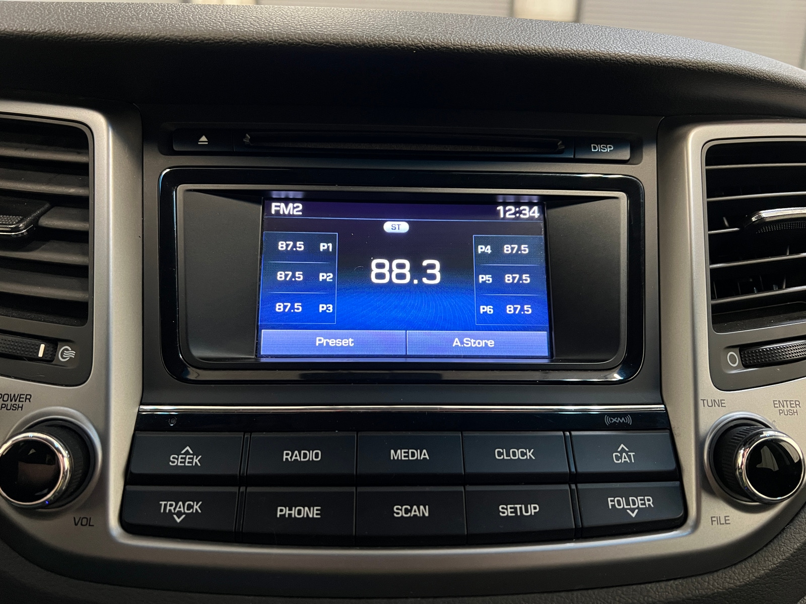 Thumbnail: 2017 Hyundai Tucson - 4