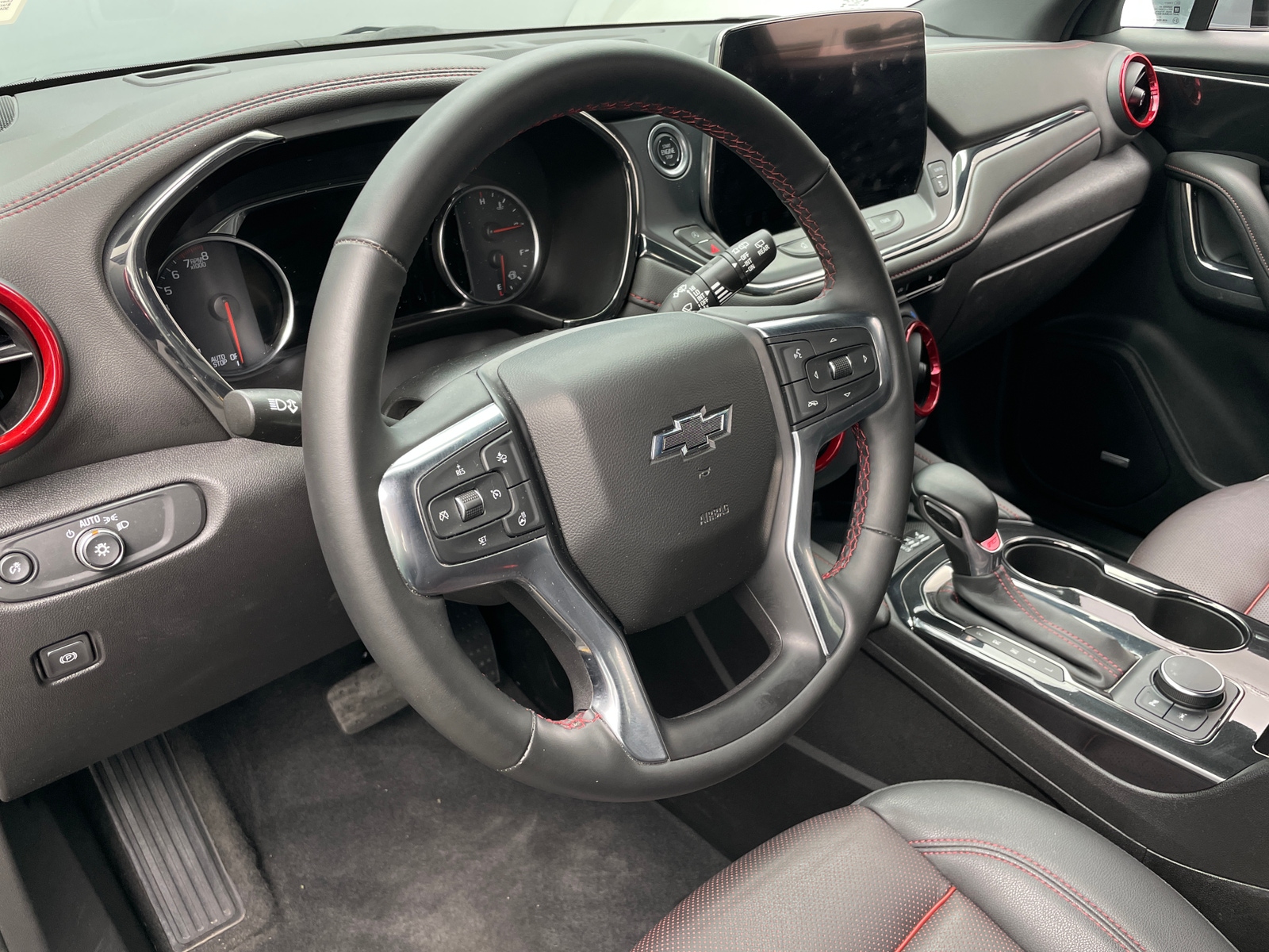 Thumbnail: 2025 Chevrolet Blazer - 4