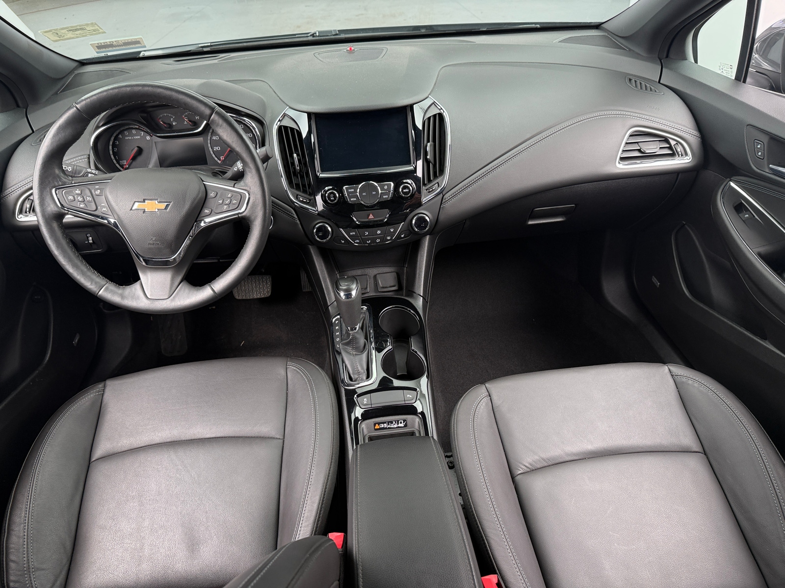 Thumbnail: 2018 Chevrolet Cruze - 2