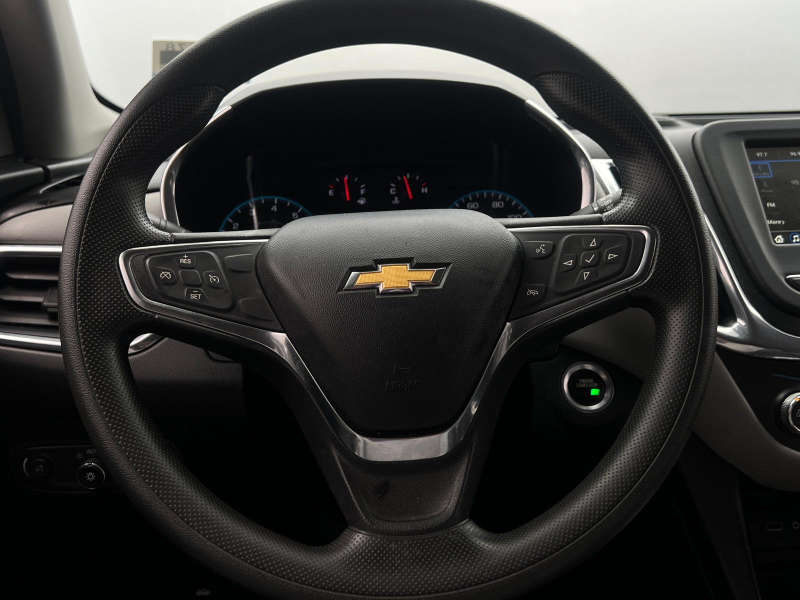 Thumbnail: 2019 Chevrolet Equinox - 5