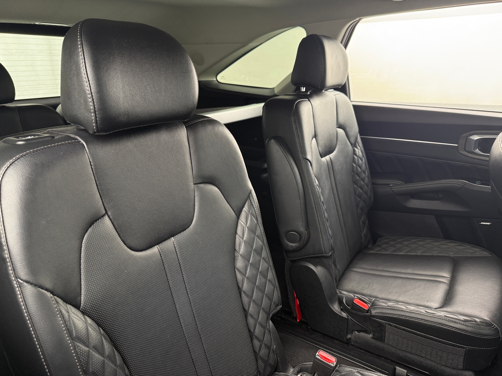 Thumbnail: 2022 Kia Sorento - 5