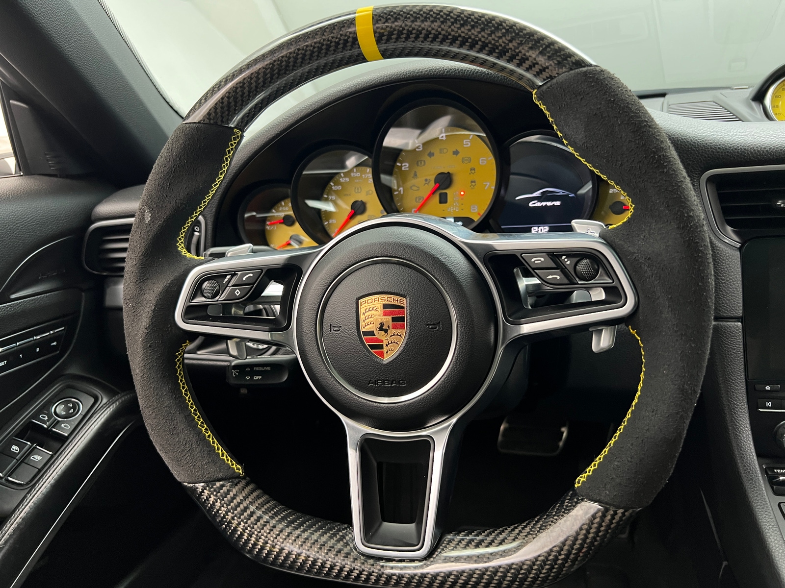 Thumbnail: 2017 Porsche 911 - 3