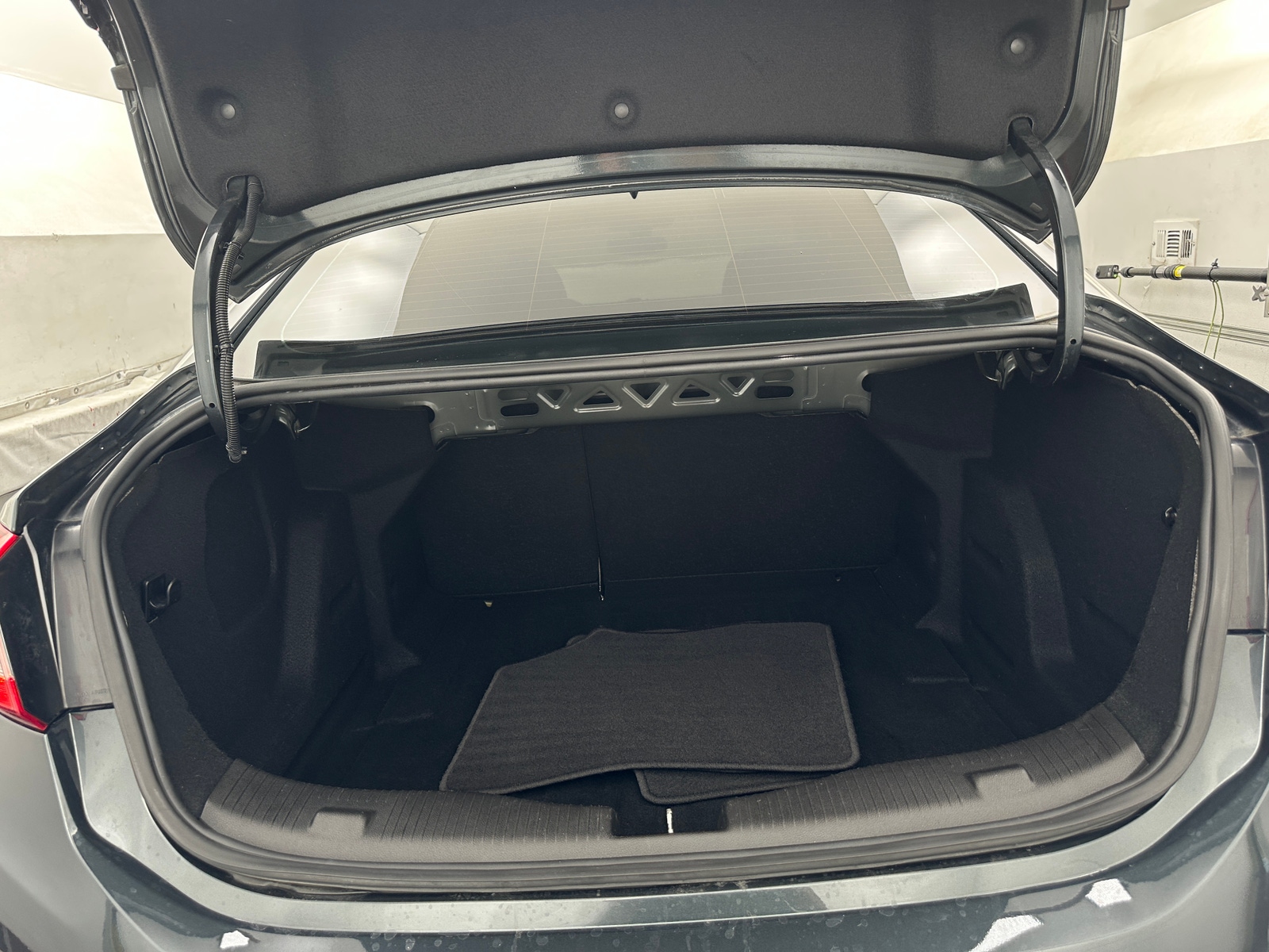 Thumbnail: 2018 Chevrolet Cruze - 7