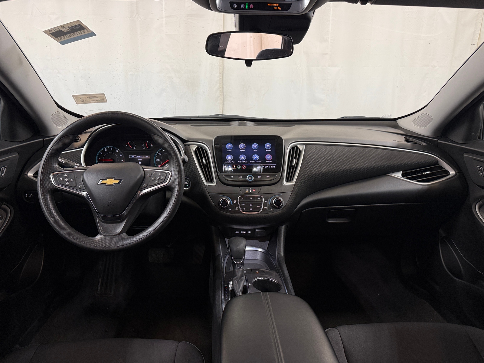 Thumbnail: 2024 Chevrolet Malibu - 3