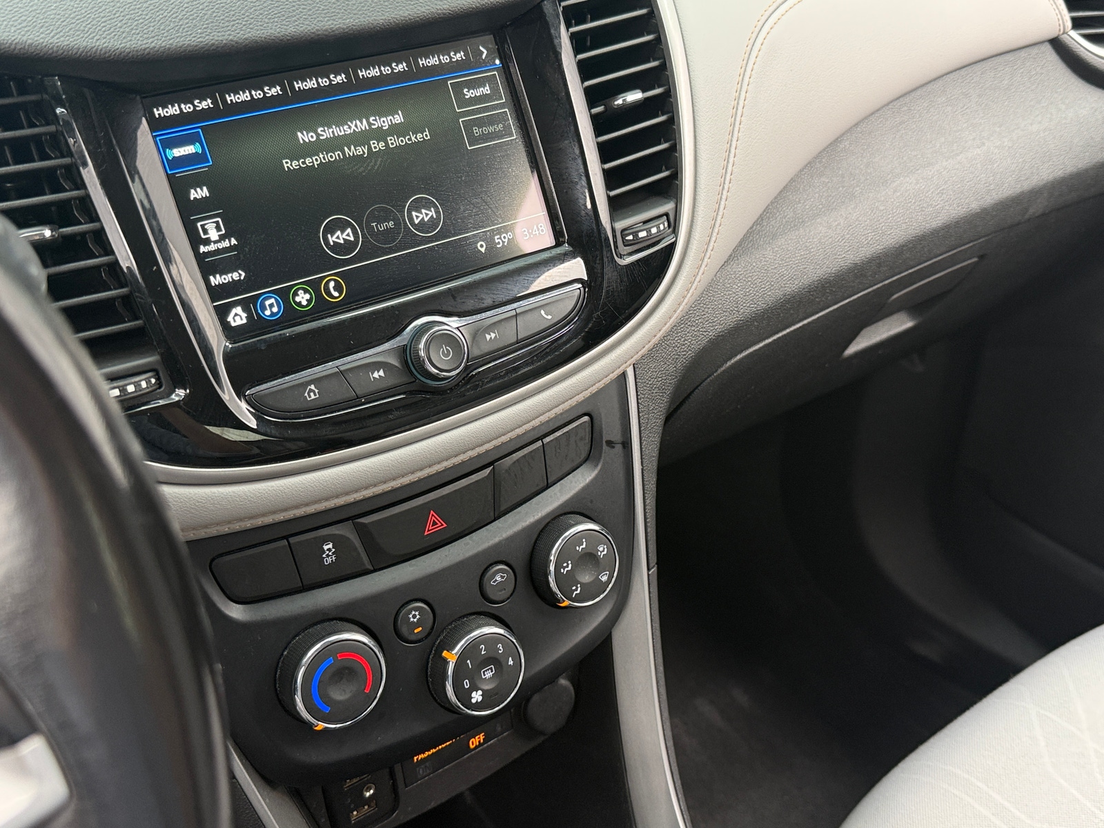 Thumbnail: 2019 Chevrolet Trax - 3