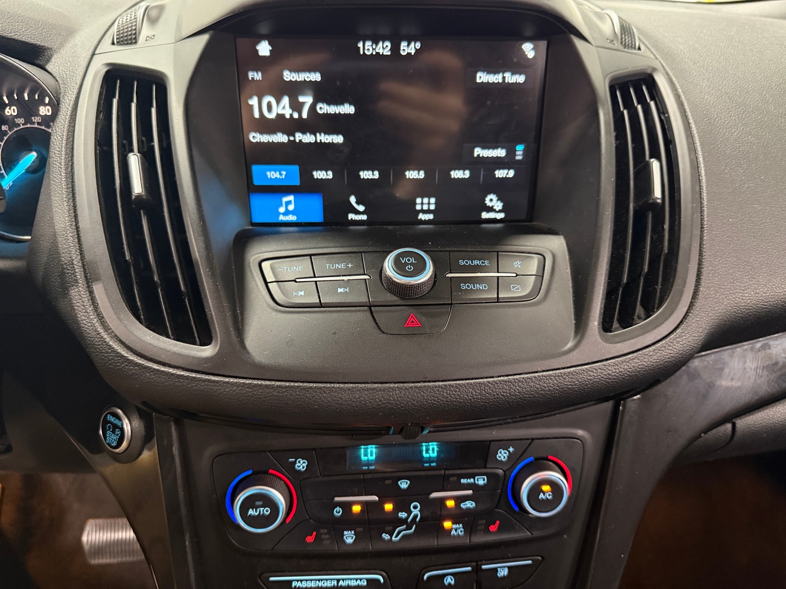 Thumbnail: 2019 Ford Escape - 3