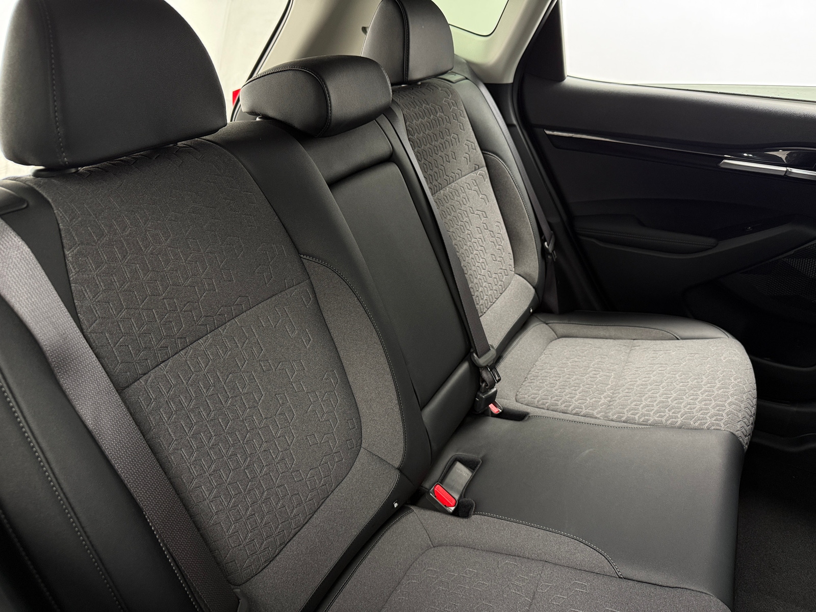 Thumbnail: 2024 Kia Seltos - 6