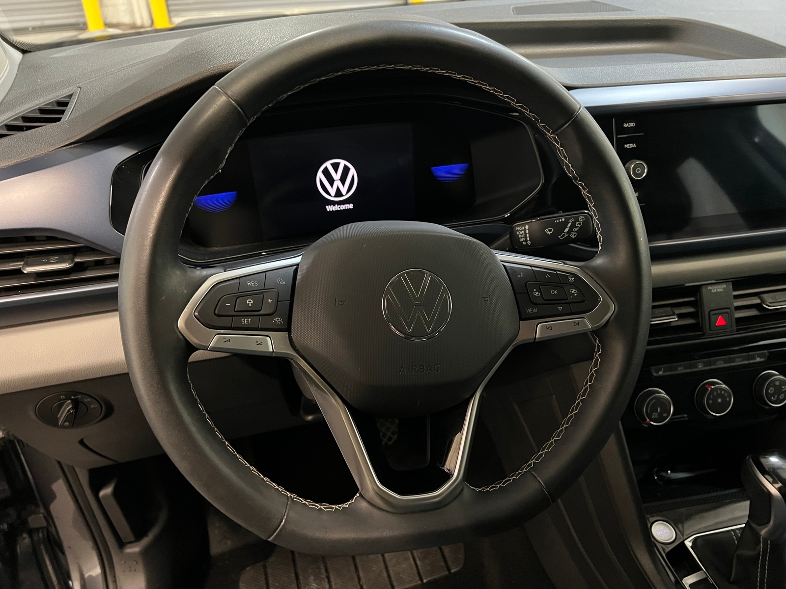 Thumbnail: 2023 Volkswagen Taos - 4