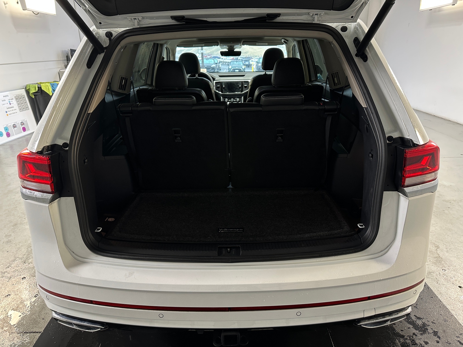 Thumbnail: 2022 Volkswagen Atlas - 6