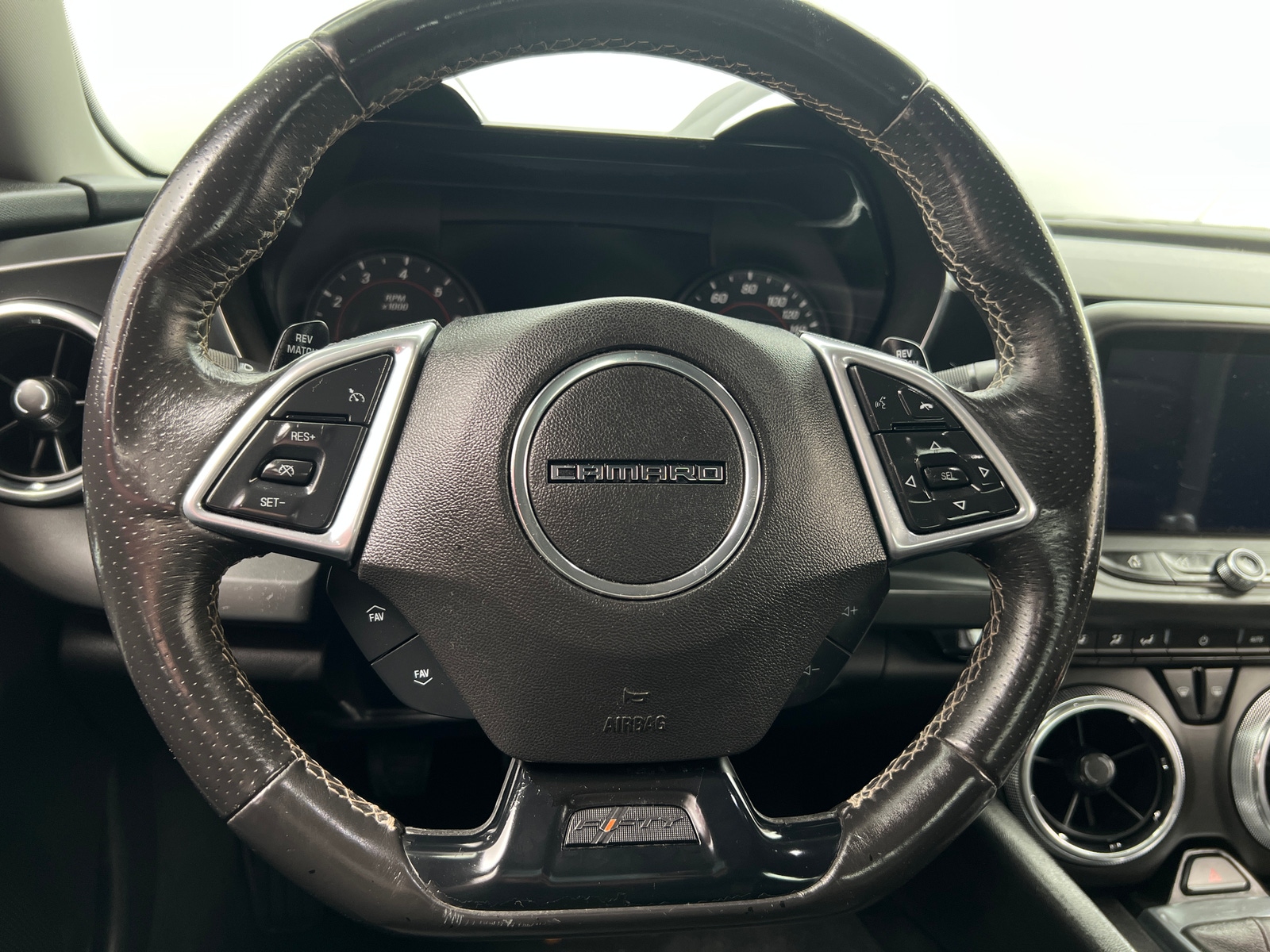 Thumbnail: 2017 Chevrolet Camaro - 4