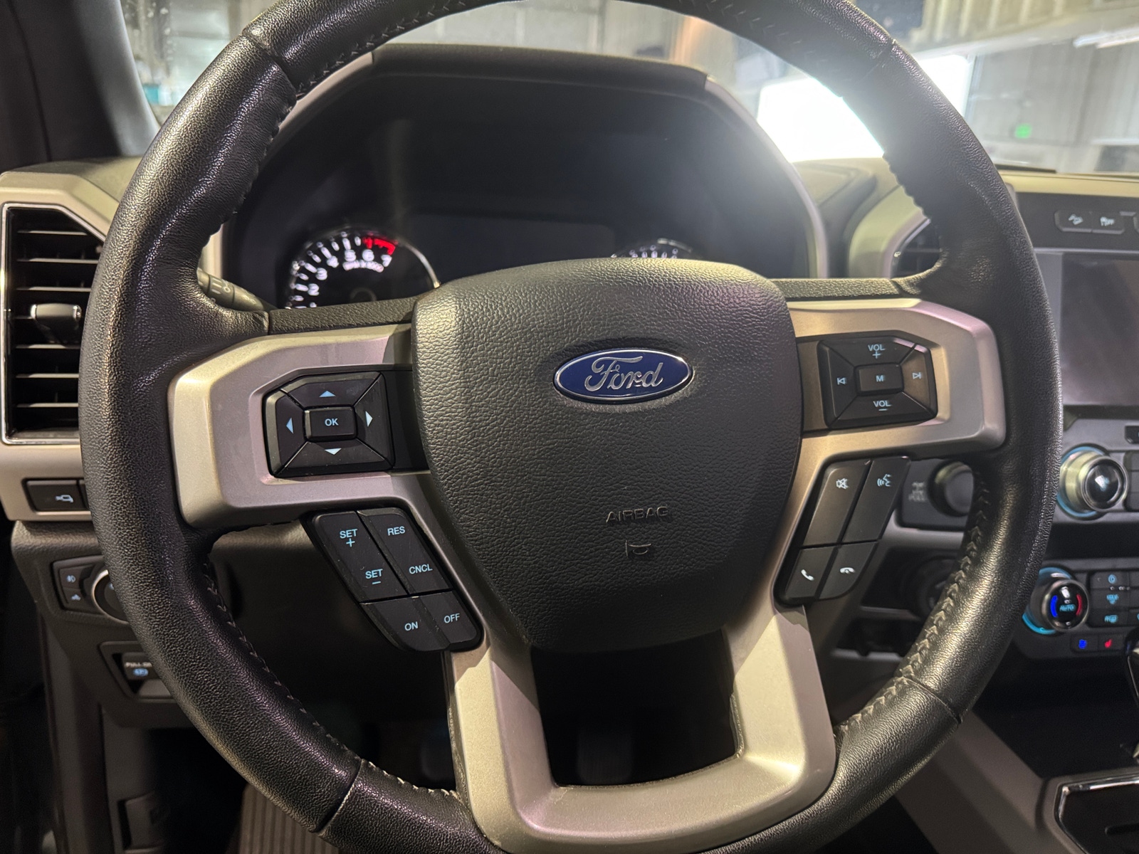 Thumbnail: 2020 Ford Econoline - 4