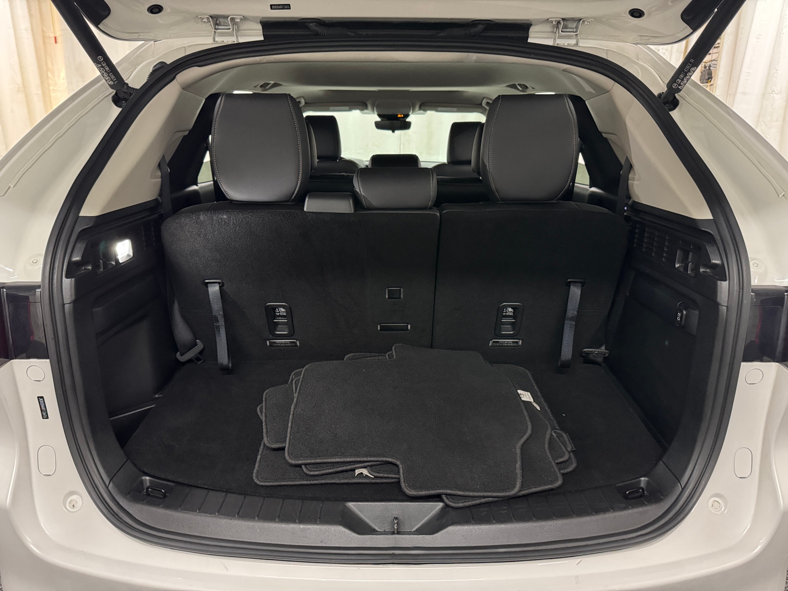 Thumbnail: 2024 Mazda CX-90 - 6