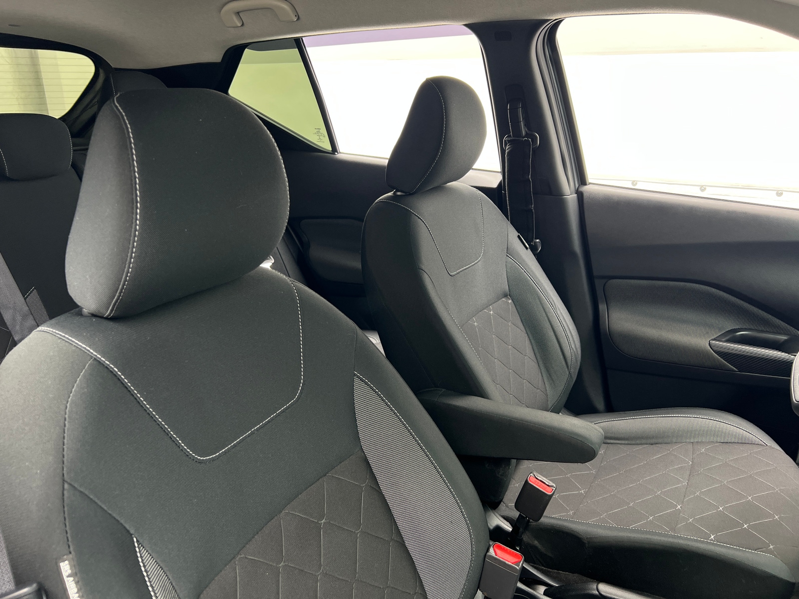 Thumbnail: 2020 Nissan Kicks - 2