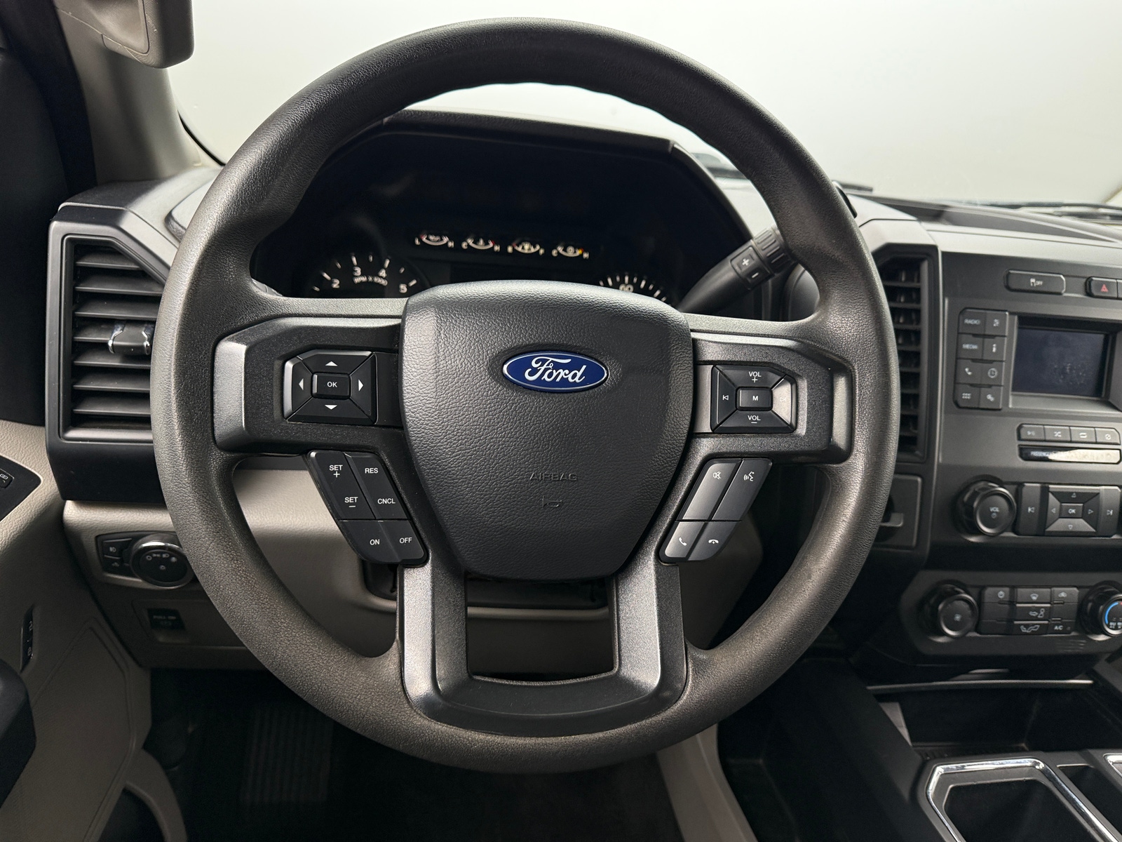 Thumbnail: 2020 Ford Econoline - 5