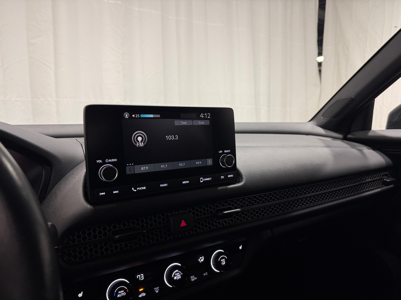 Thumbnail: 2025 Honda HR-V - 4