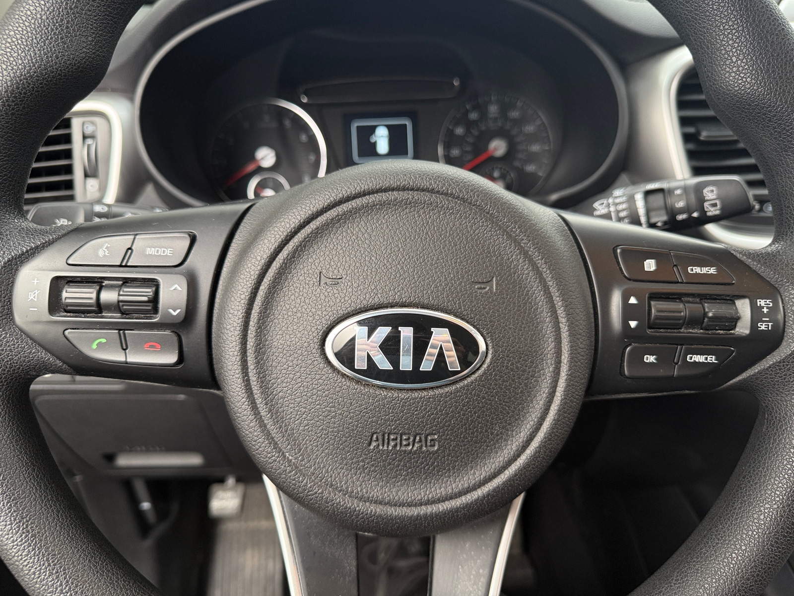 Thumbnail: 2017 Kia Sorento - 5