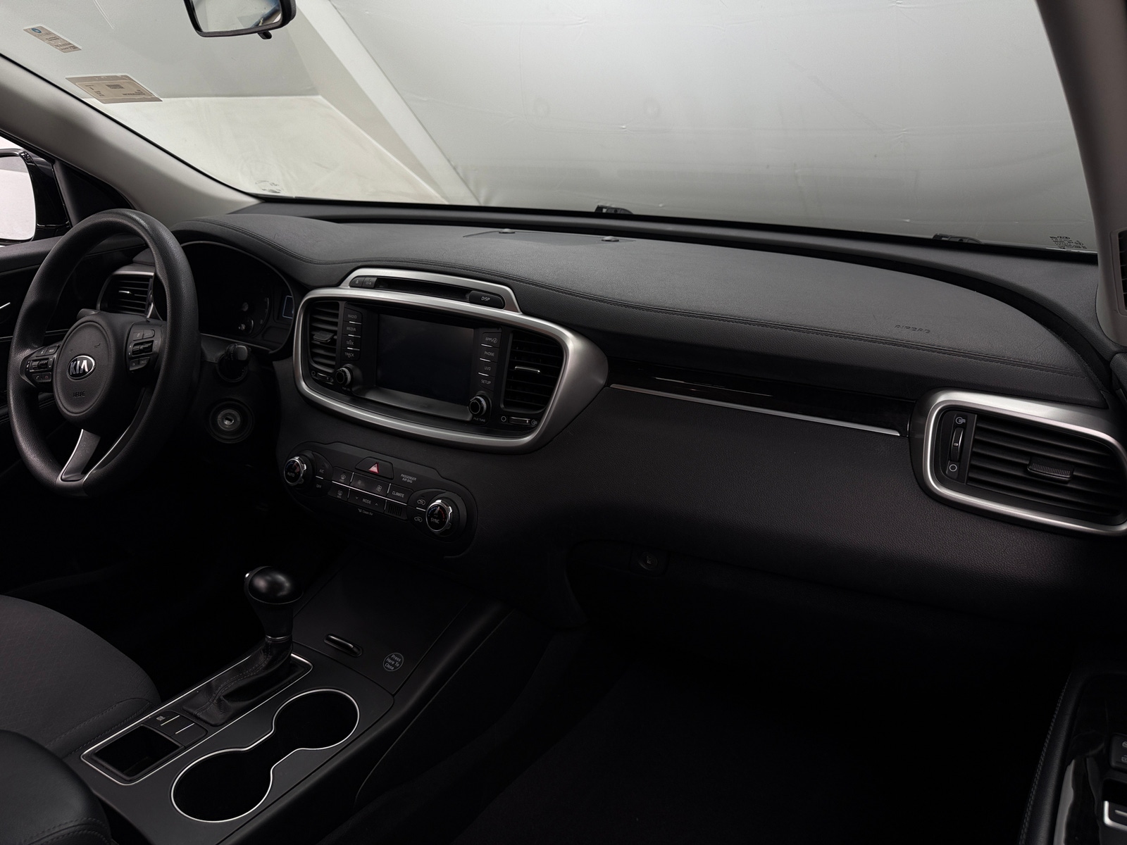 Thumbnail: 2018 Kia Sorento - 3