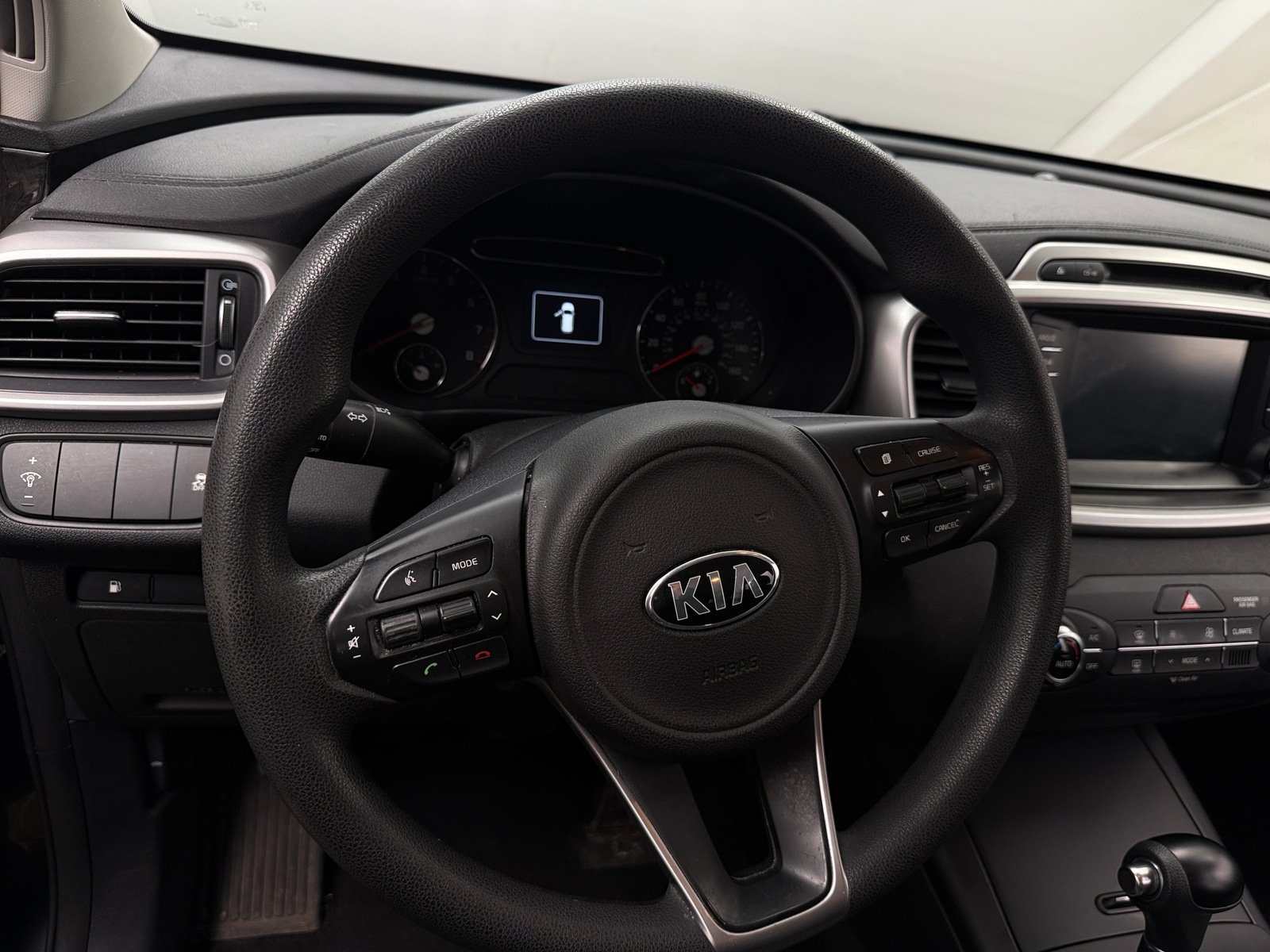 Thumbnail: 2018 Kia Sorento - 5