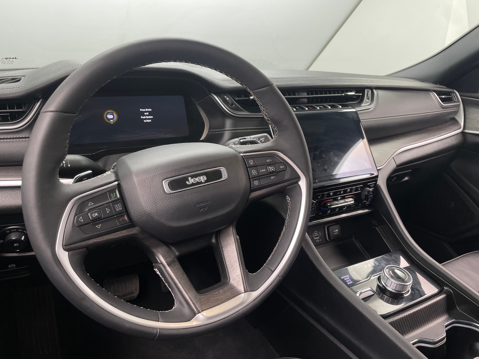 Thumbnail: 2024 Jeep Grand Cherokee L - 5