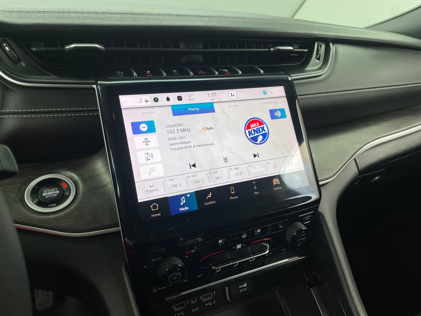 Thumbnail: 2024 Jeep Grand Cherokee L - 4