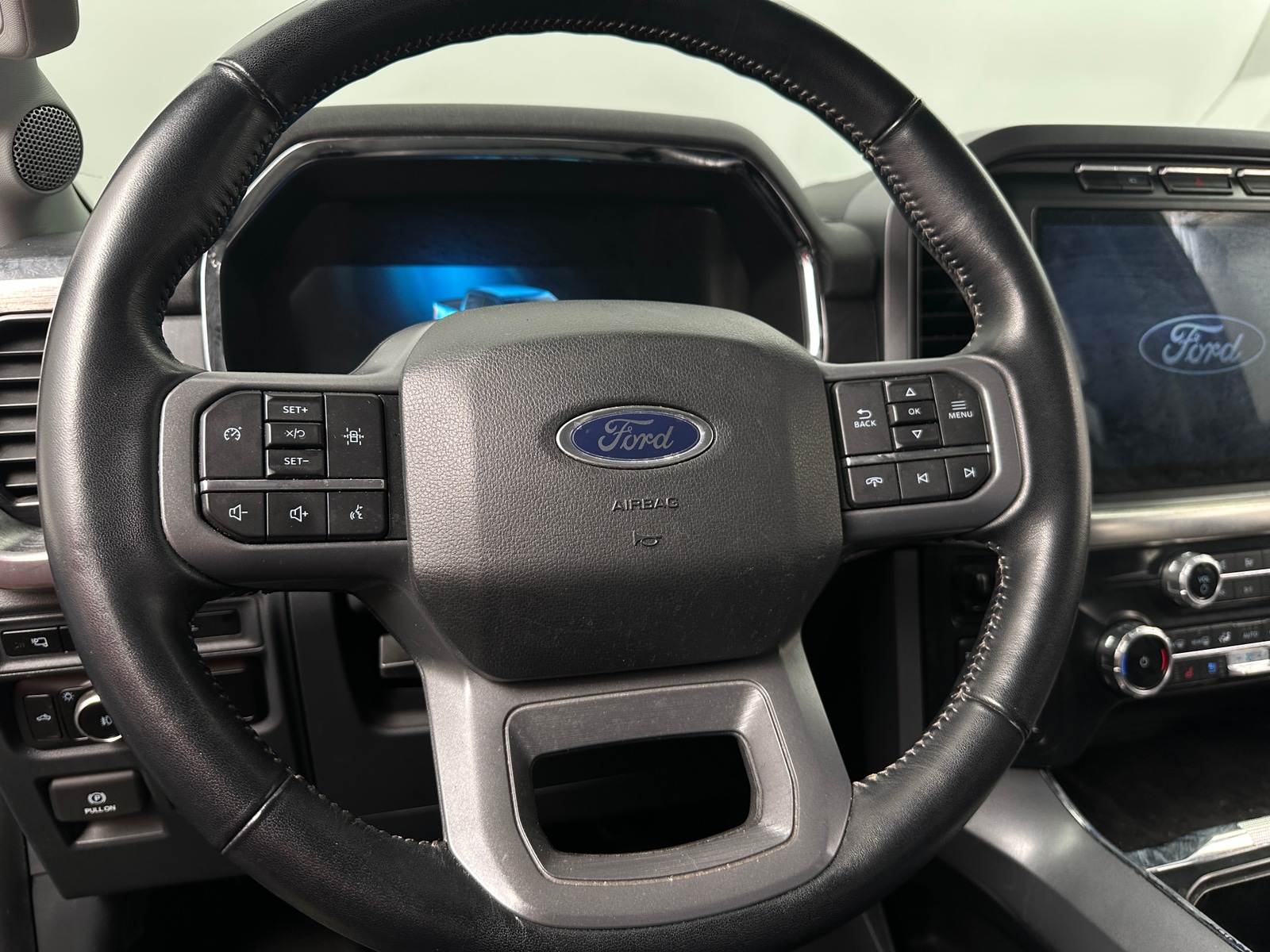 Thumbnail: 2022 Ford Econoline - 4