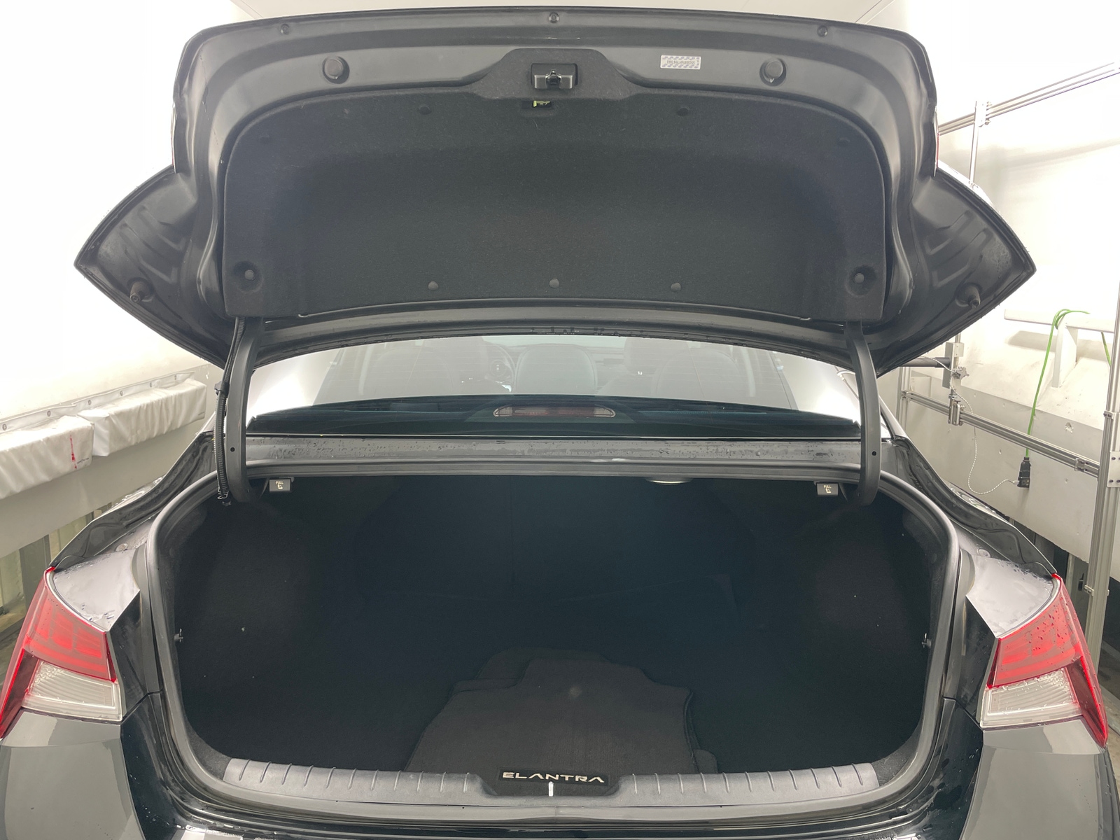 Thumbnail: 2023 Hyundai Elantra - 6