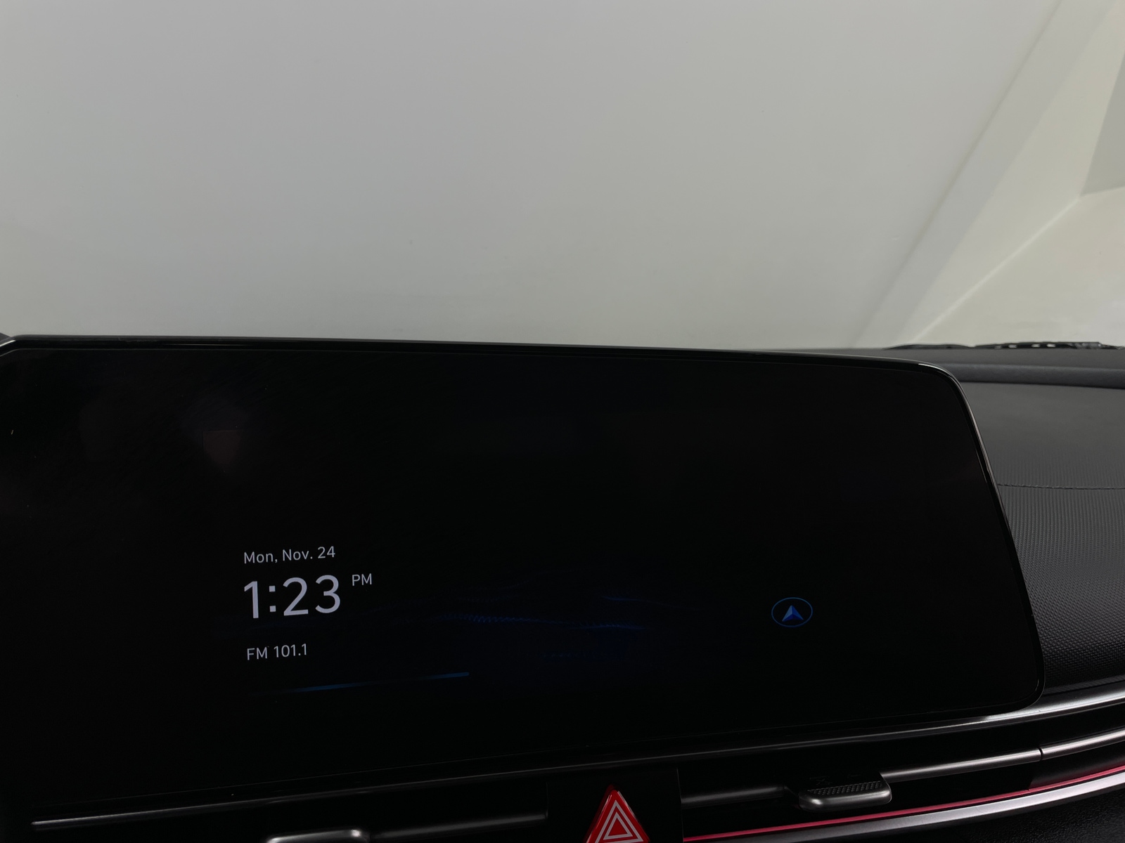 Thumbnail: 2023 Hyundai Elantra - 3