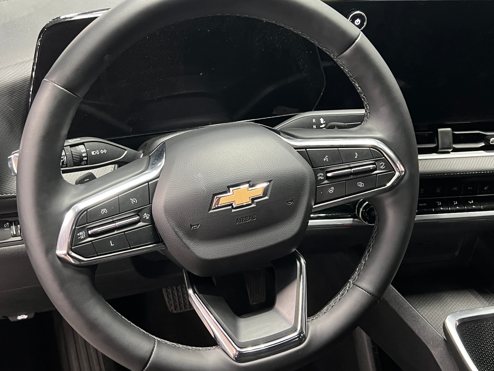 Thumbnail: 2025 Chevrolet Equinox - 5