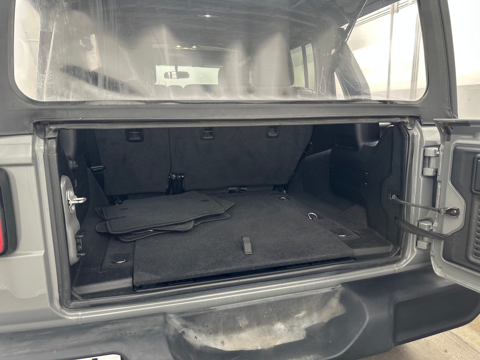 Thumbnail: 2021 Jeep Wrangler - 7