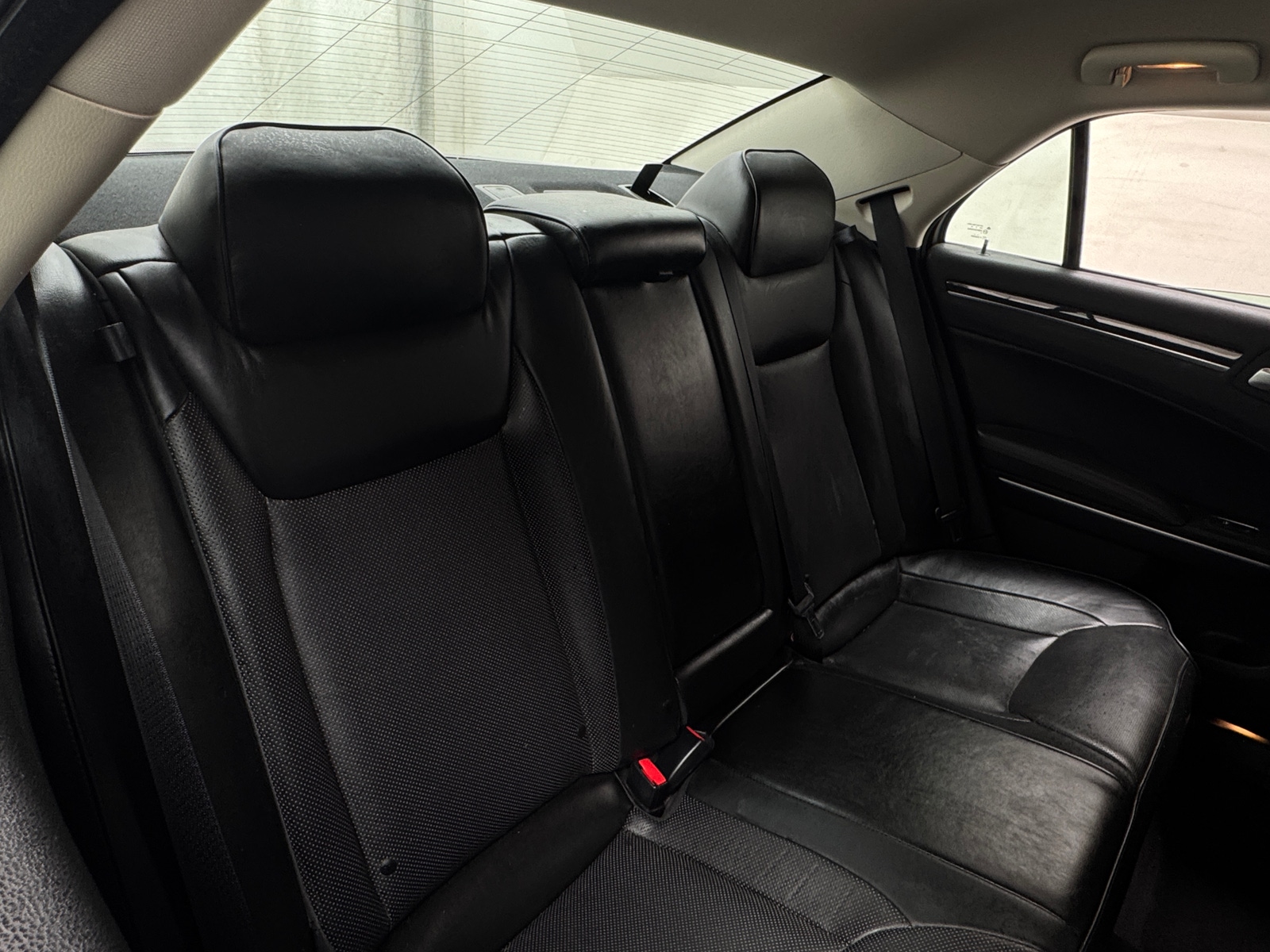 Thumbnail: 2019 Chrysler 300 - 5