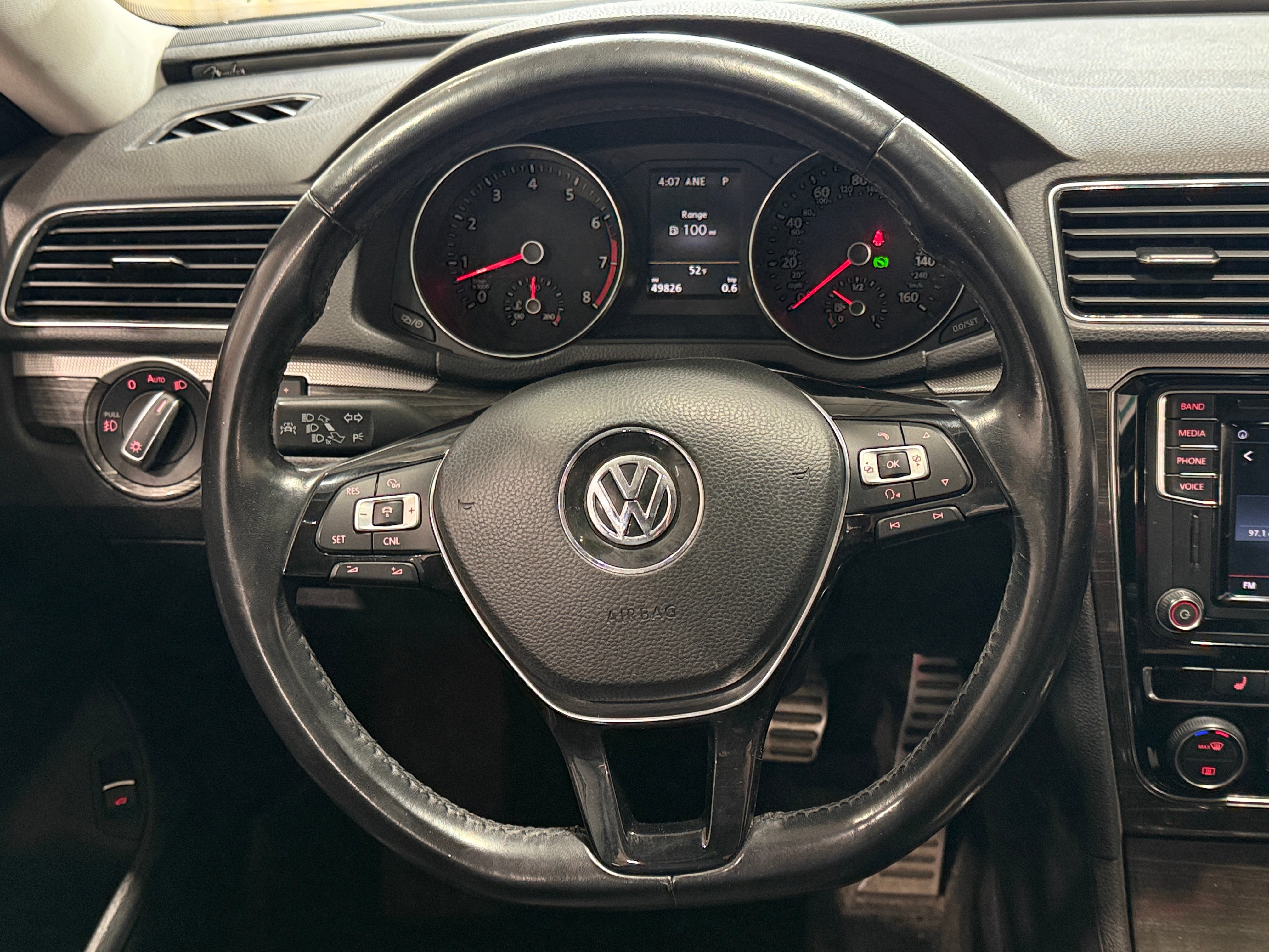 2016 Volkswagen Passat